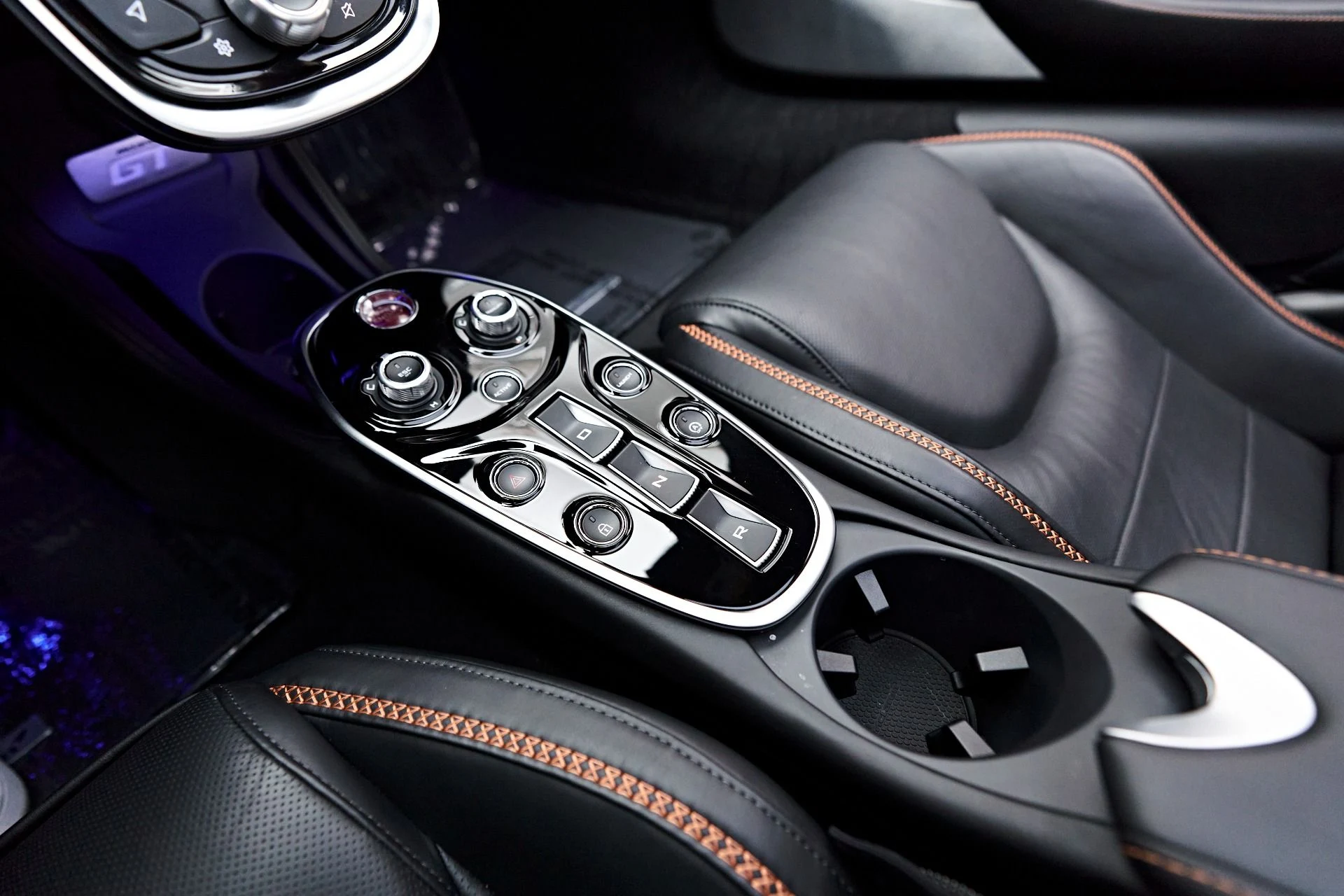 mph052_1906342735_Used_2023_Mc_Laren_GT_Base_1712094494_8861936e32