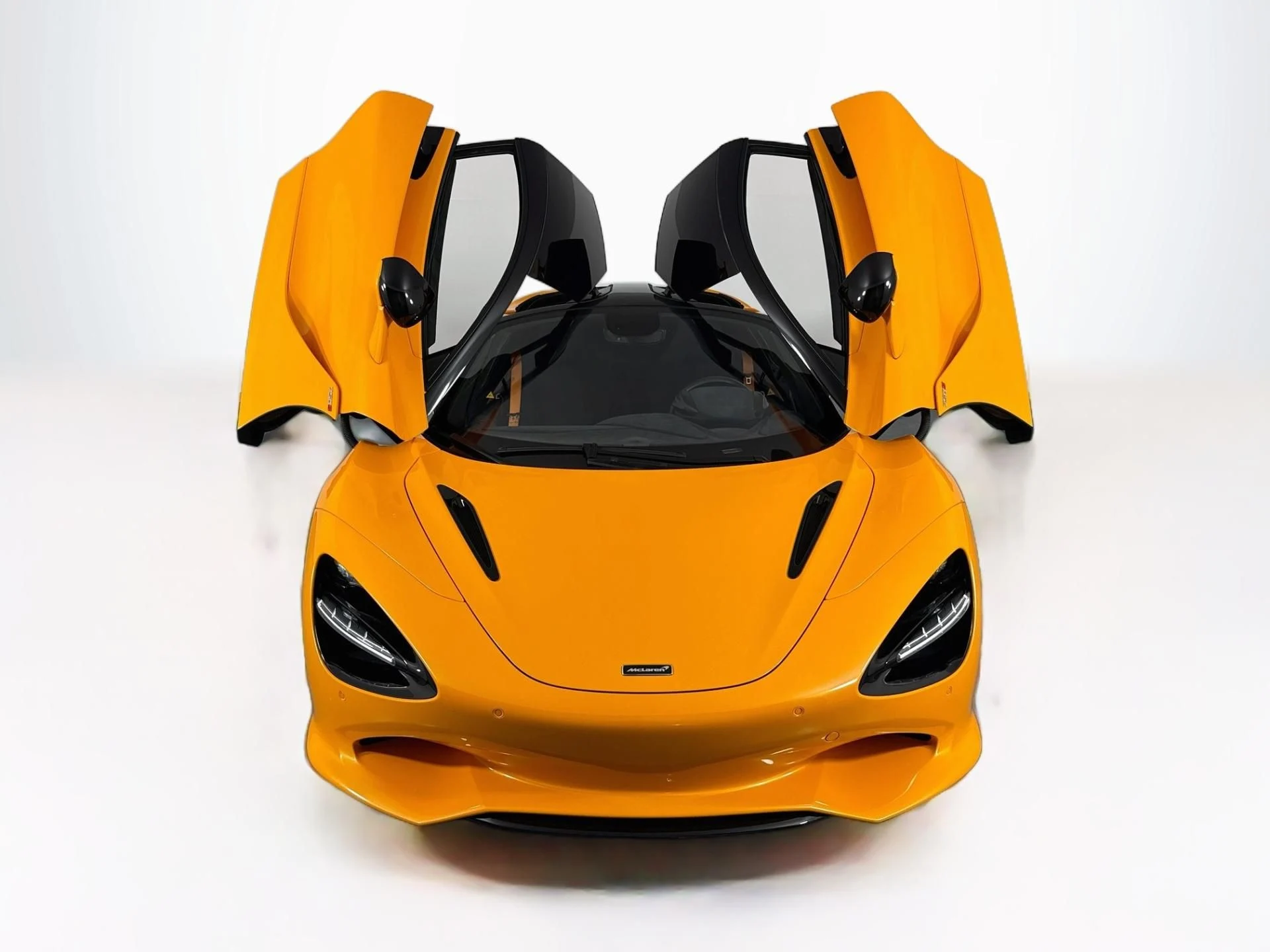 mph052_1910555779_Used_2025_Mc_Laren_750_S_1785879107_10f5b207a8