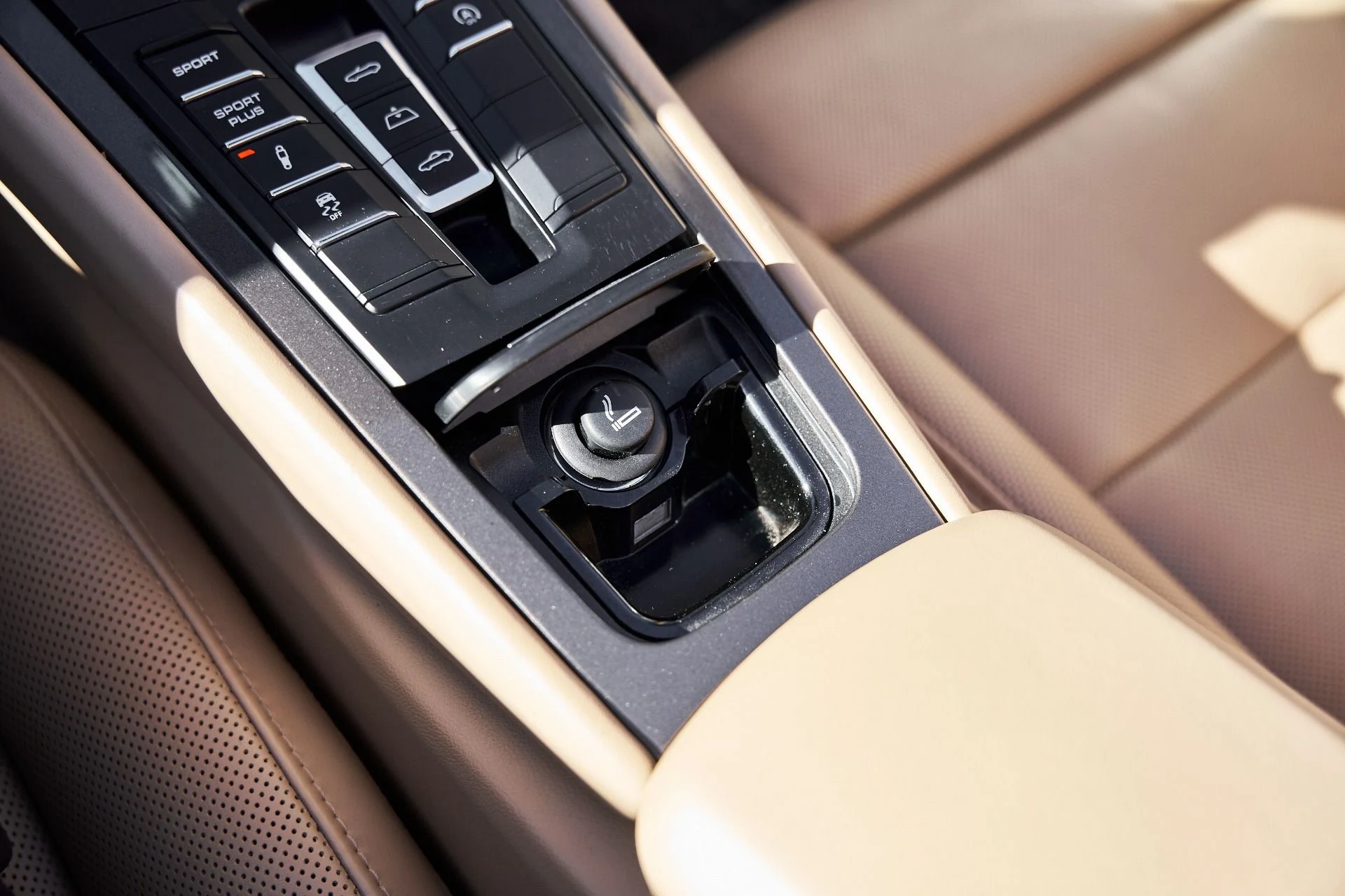 mph052_193394366_Used_2015_Porsche_911_Carrera_S_1768869420_ca8664f476