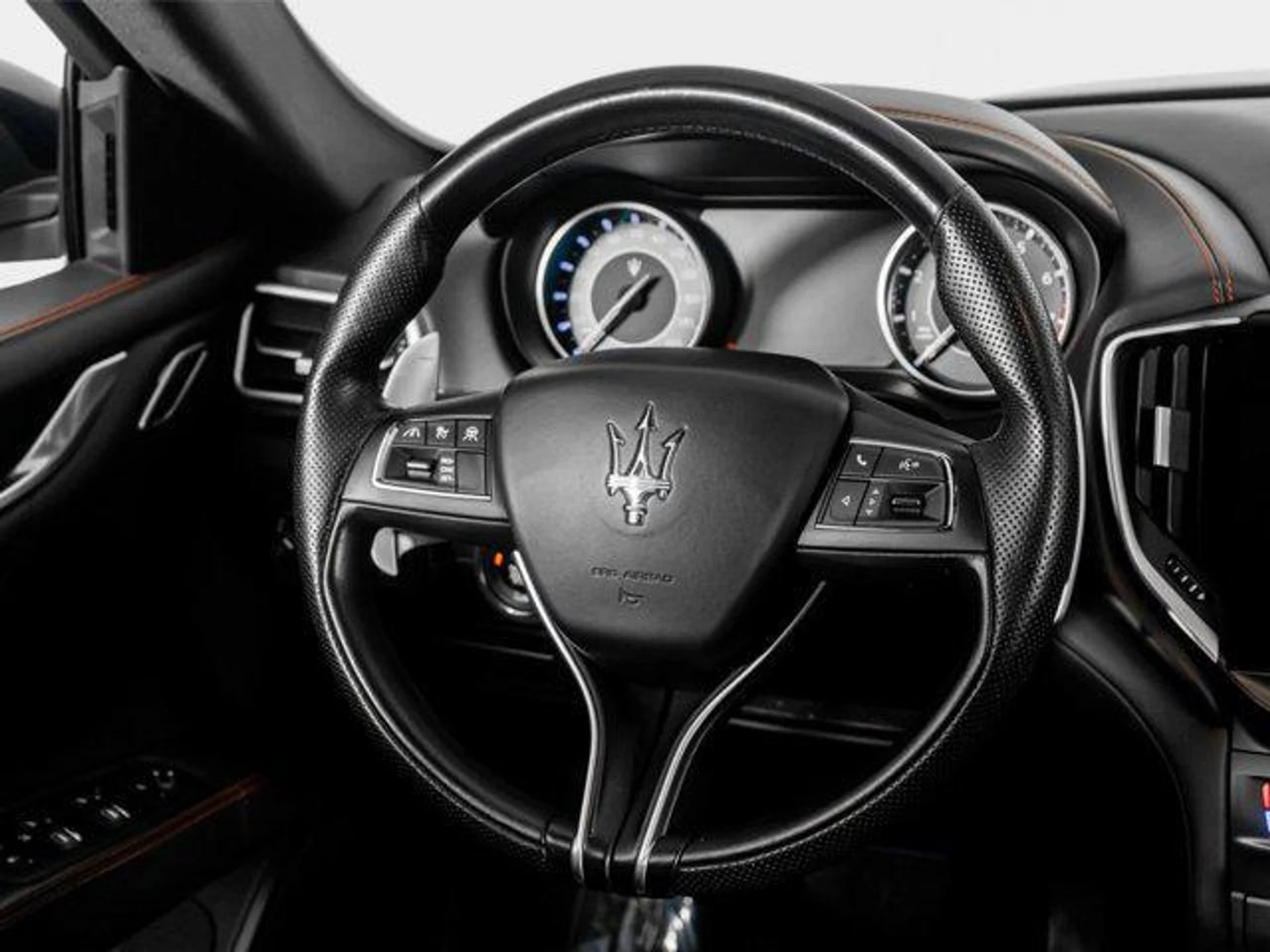 mph052_1941888796_n_Gn9mr_XVBZ_Ezm_I7lr_T8_WWZMZ_4_UE_ccc679d90b