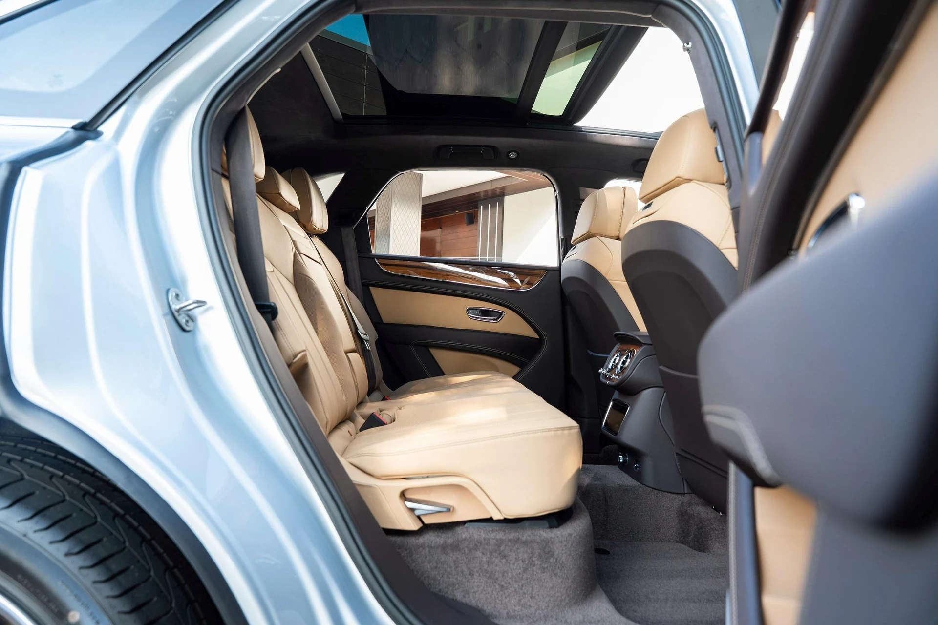 mph052_1962369403_458241672_6903b3d20a044fad19f2ba28_428de4e8ff