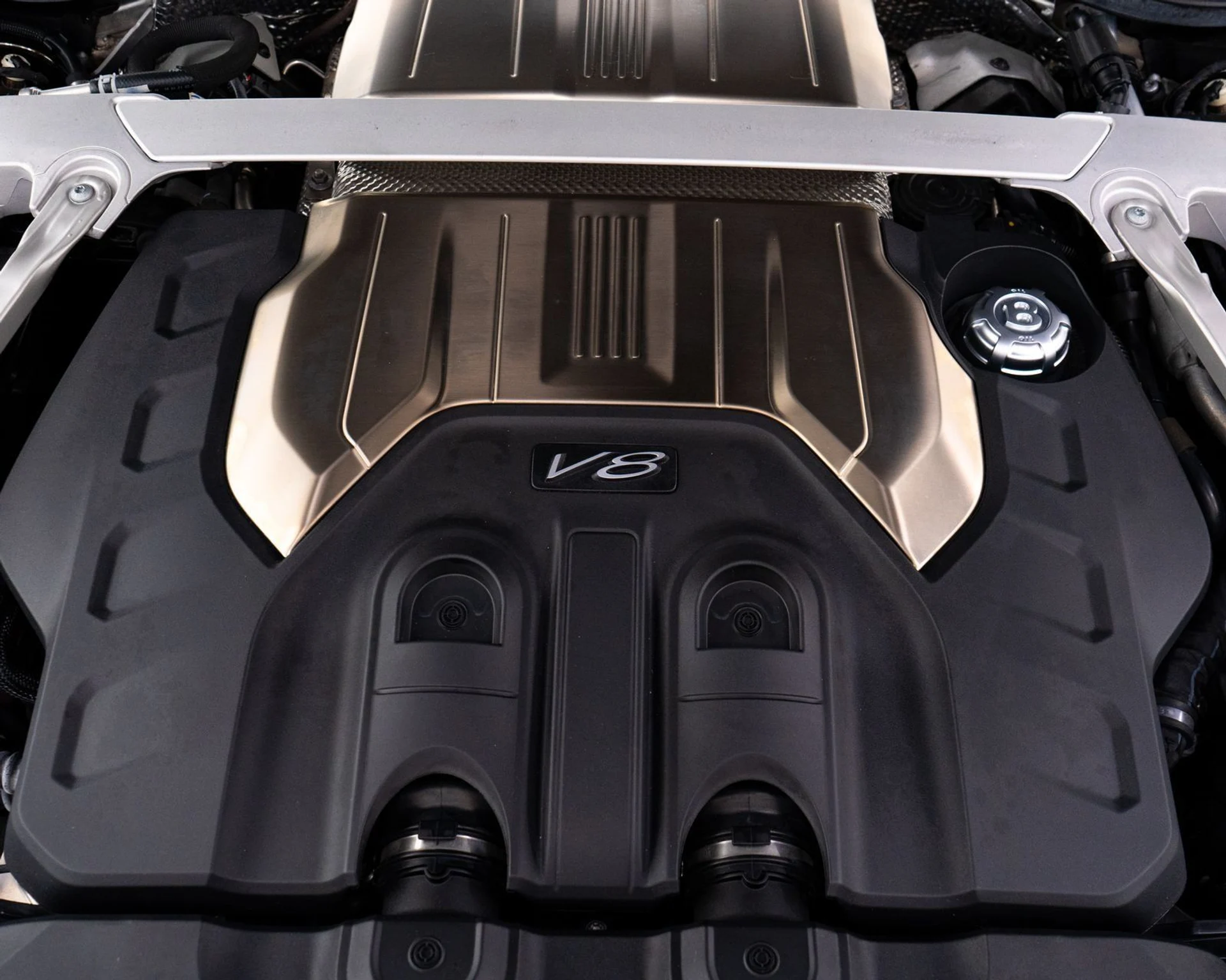 mph052_197248508_350aeef841068277539d9bb033bc7546_f4b0a095f8