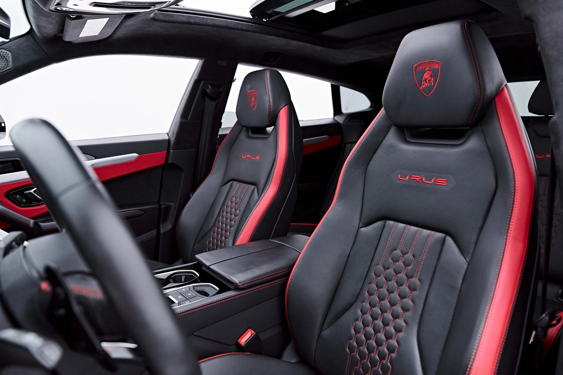 mph052_1973090537_Used_2023_Lamborghini_Urus_S_1784684488_da36181691