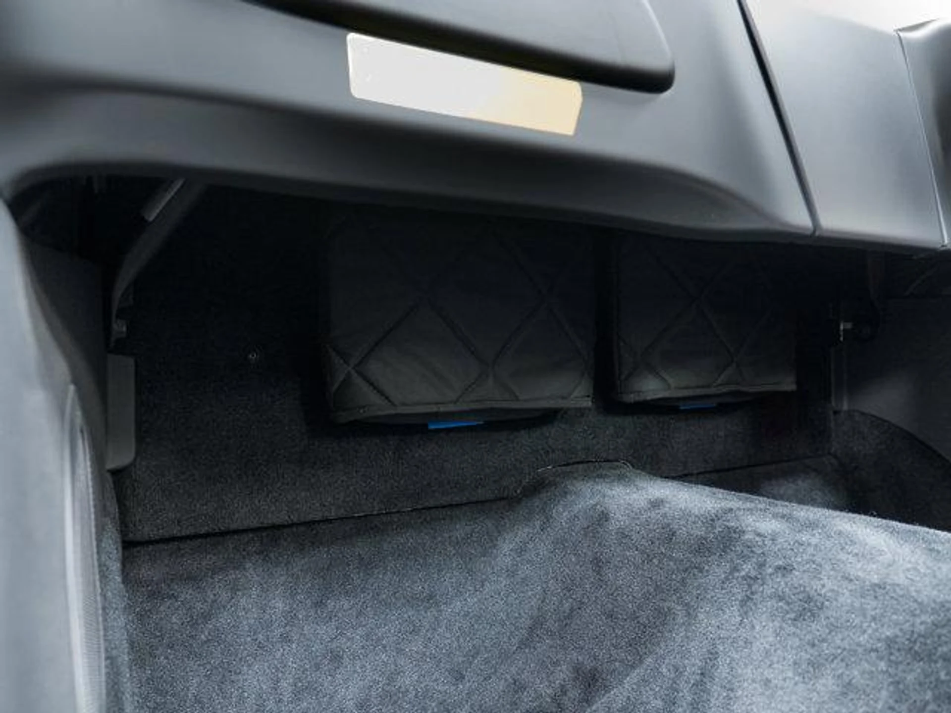 mph052_1985068244_GW_0_Le_T_Zm_Dhc_Xw_Uk_DTH_Vn_Jg_Mgd0_001d055129