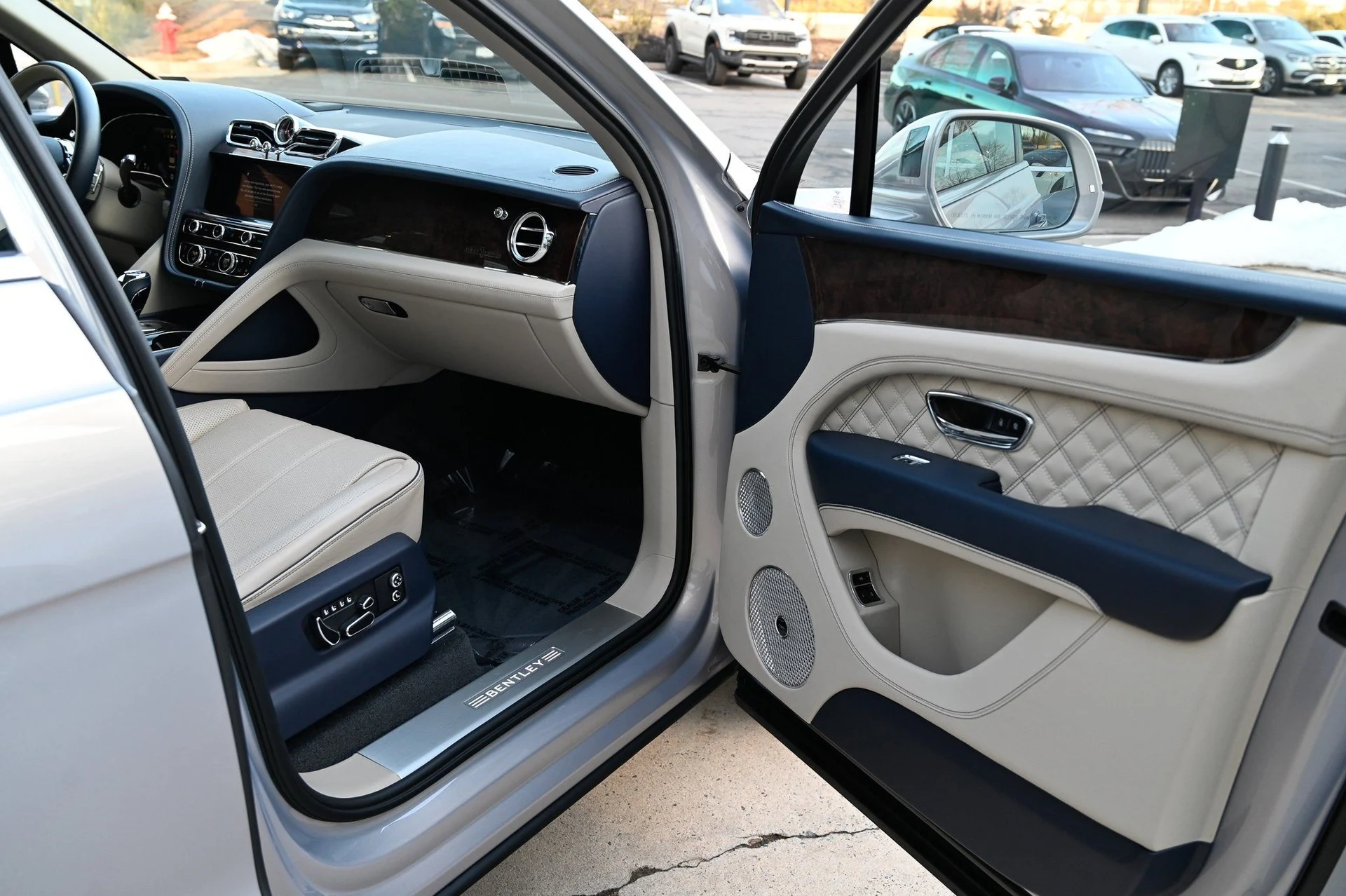 mph052_1989734977_5f7c6812432f4ce998eb32915f8b1844_9444520059