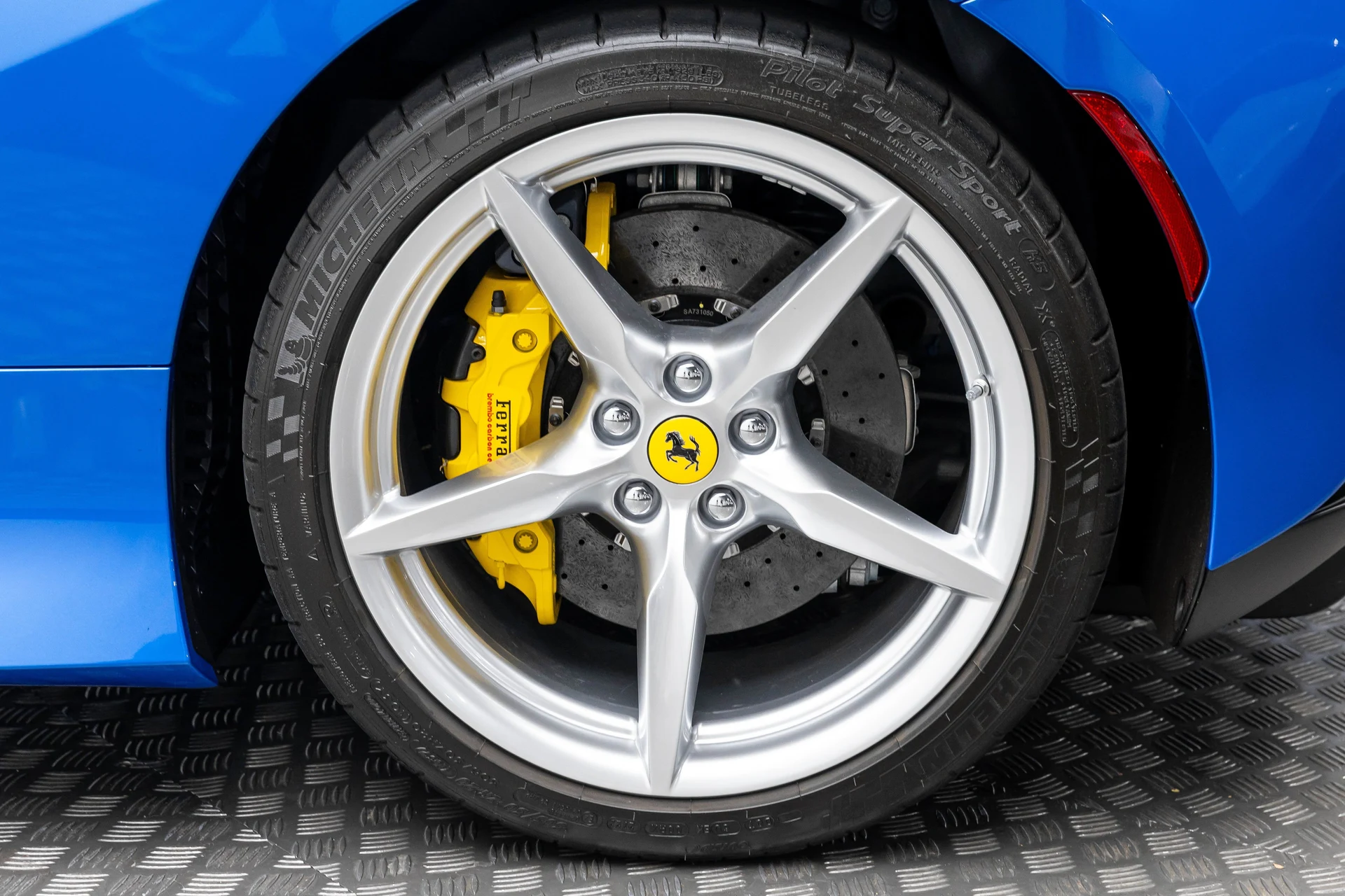 mph052_2026395914_0832894f50f740c4adfebbeda26b87b6_6a5812db7d