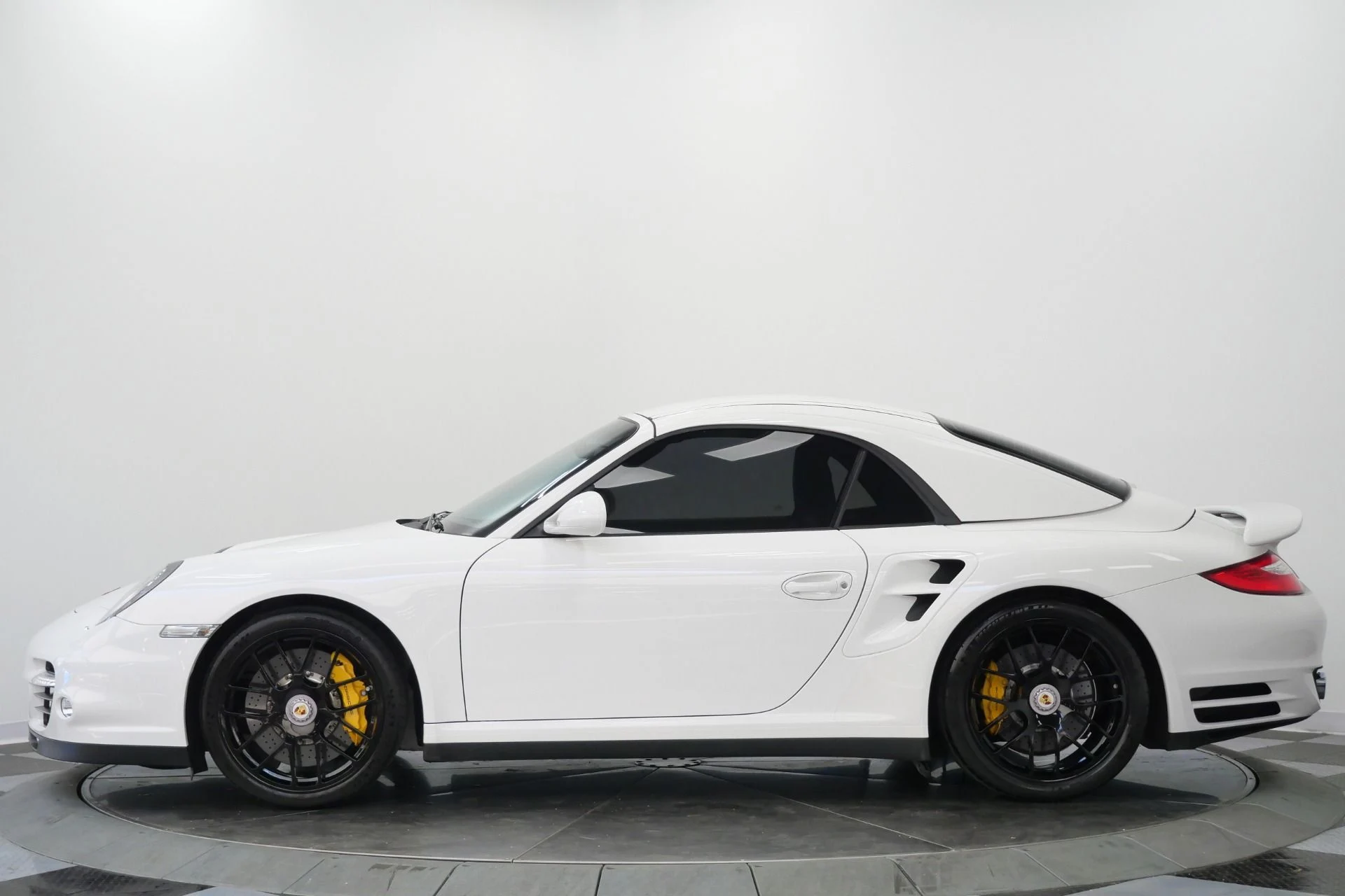 mph052_2029688420_Used_2012_Porsche_911_Turbo_S_Cabriolet_Adaptive_Sports_Seats_Sport_Chrono_1779828864_d0cac88ac0