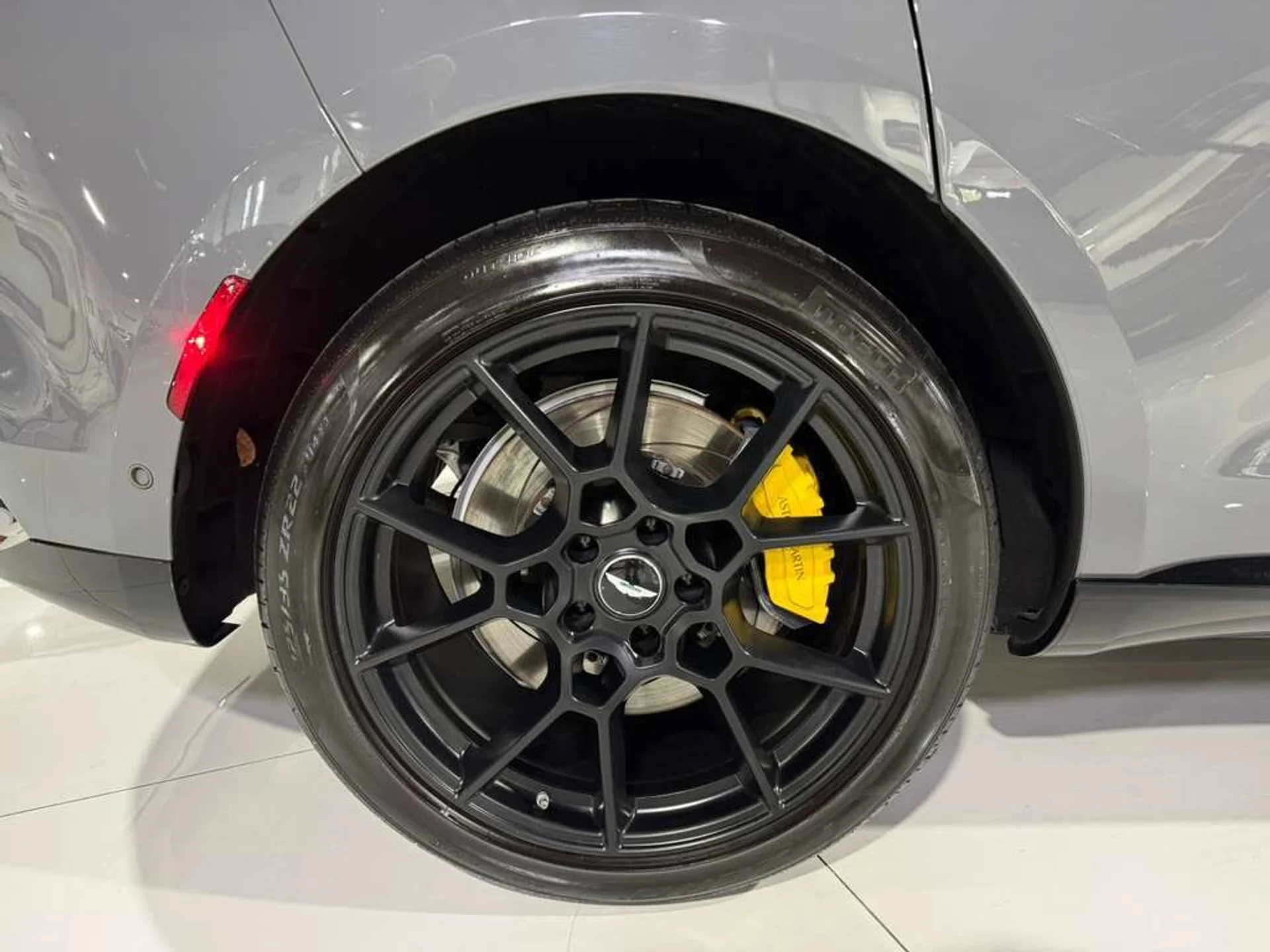 mph052_203087657_af6c72446b9a3ced7882aac91f99bce0_65002d760f