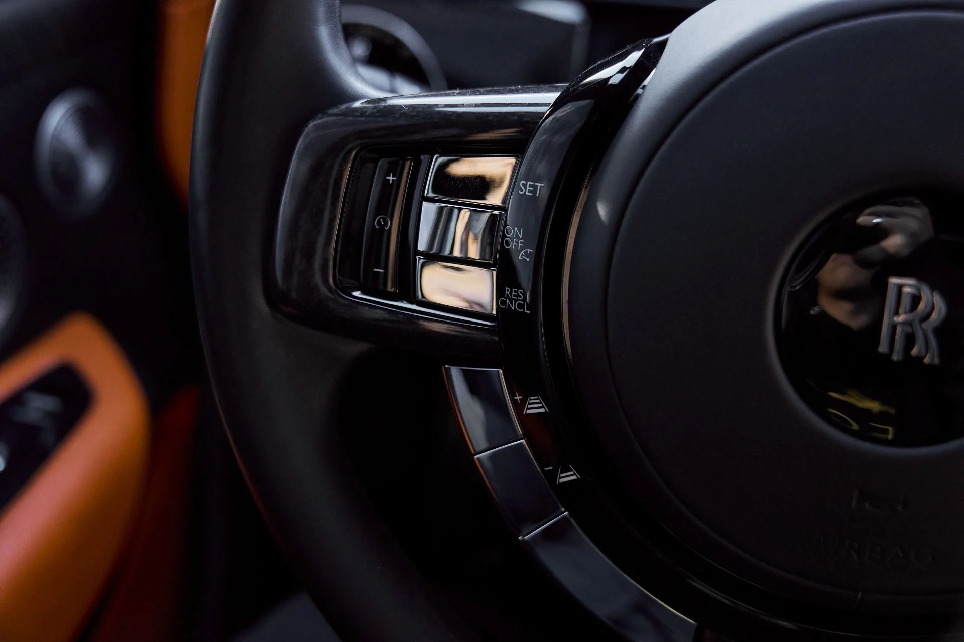 mph052_2037823974_Used_2022_Rolls_Royce_Cullinan_Black_Badge_1768359530_5a30427e14