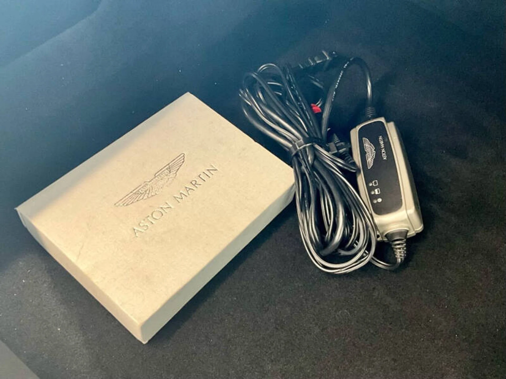 mph052_204494164_2018_aston_martin_db11_v12_2dr_coupe_16efcc8ec1