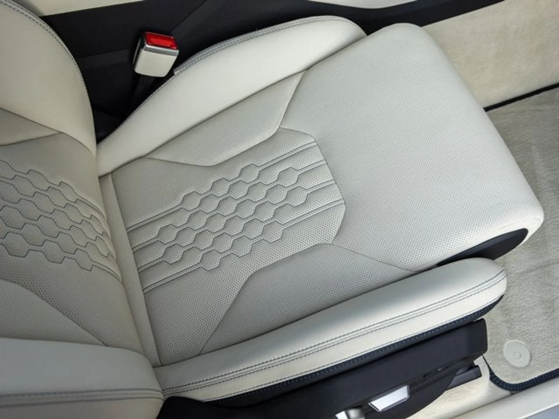 mph052_2062294776_53_0d9c97ed8c