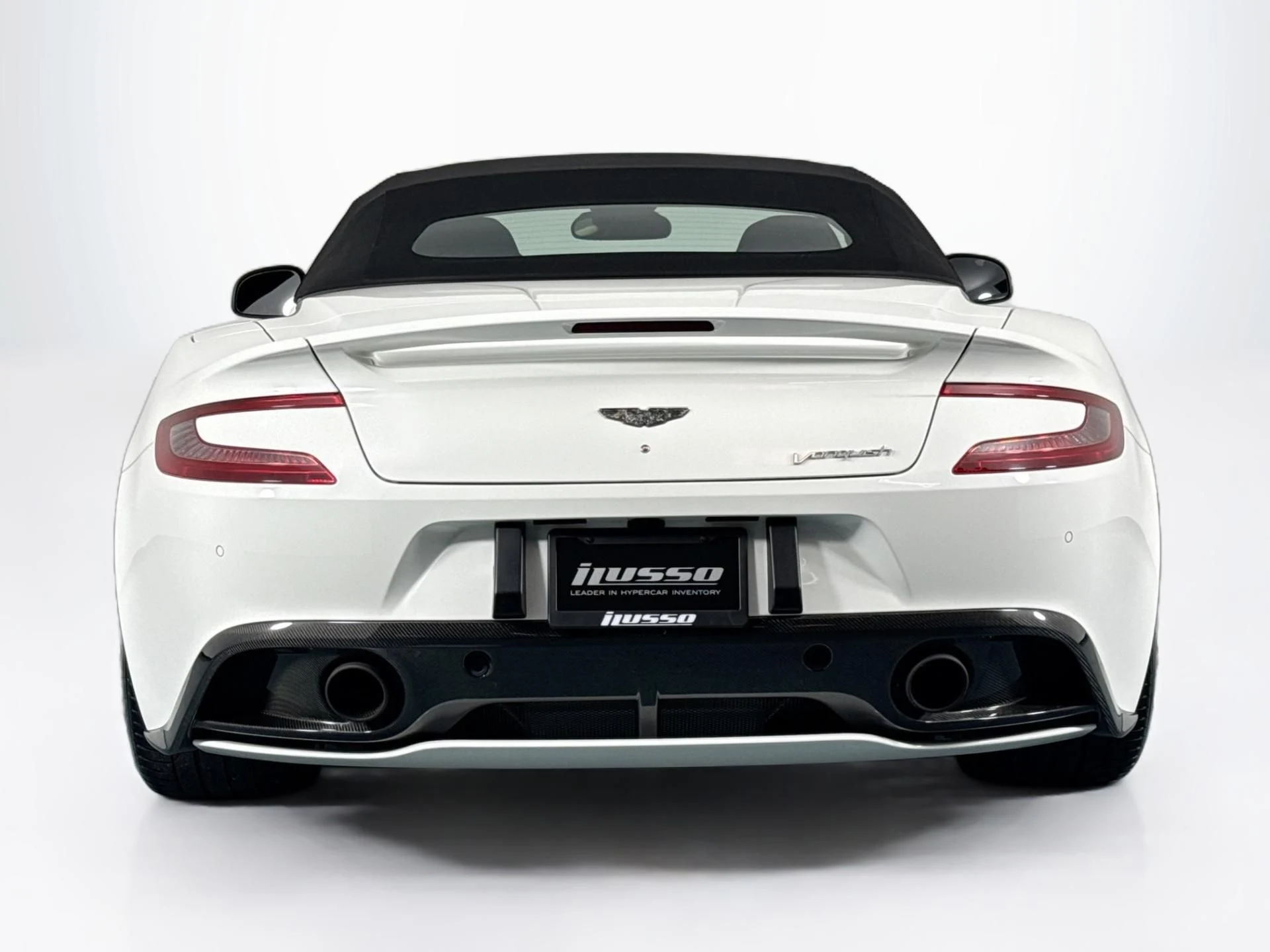 mph052_2101330576_Used_2015_Aston_Martin_Vanquish_Volante_1782334123_dcb3d6aef4