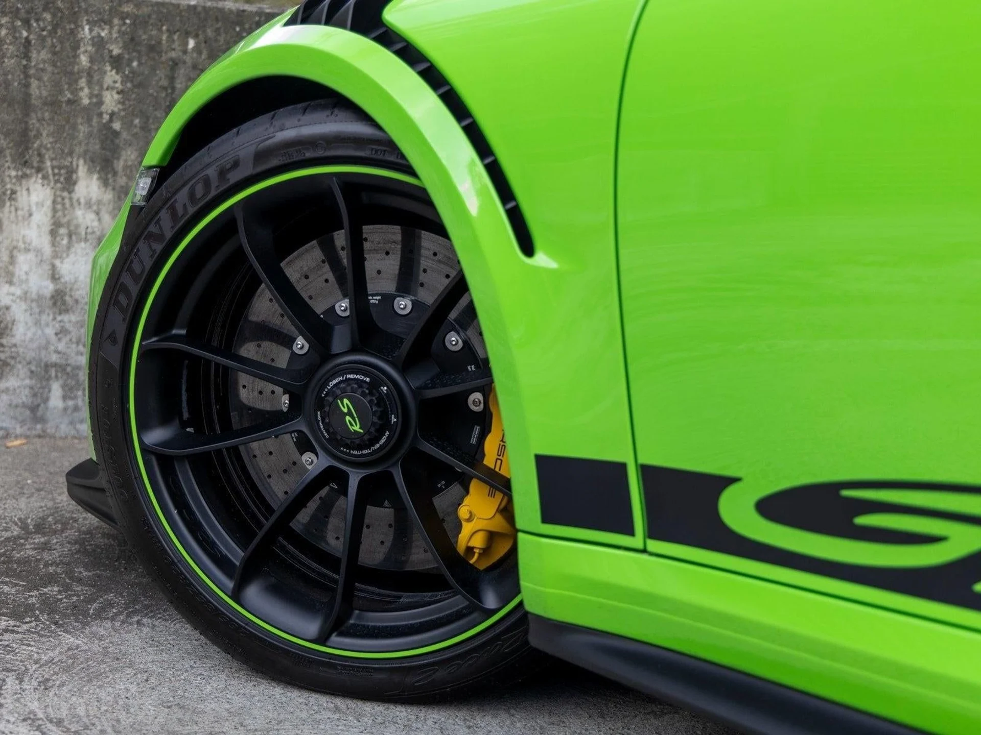 mph052_2101491795_53_2444bc594d