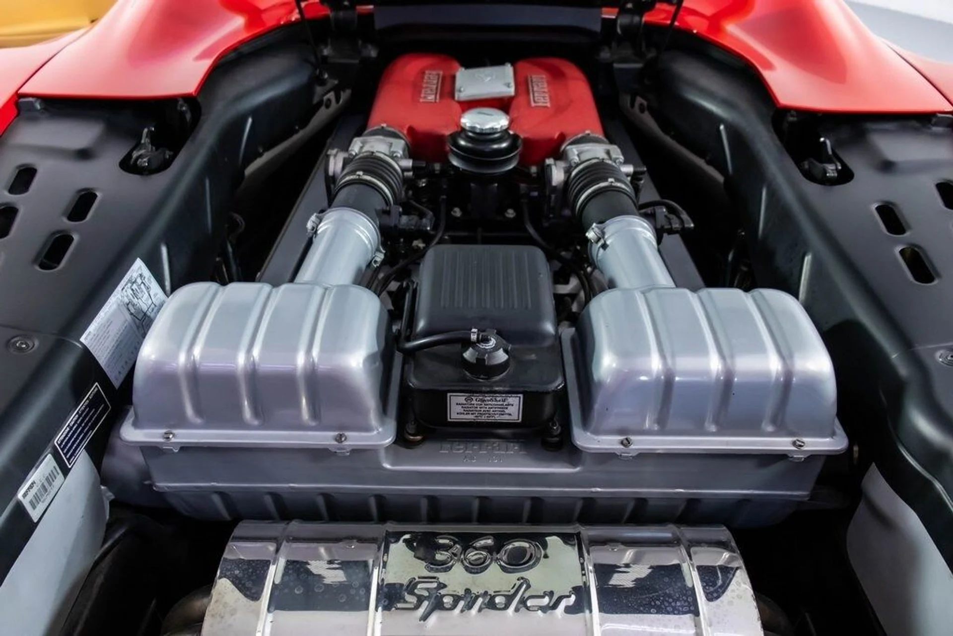 mph052_2116451188_06a49b2b3034bc43a7e7453500b32852x_b591696273