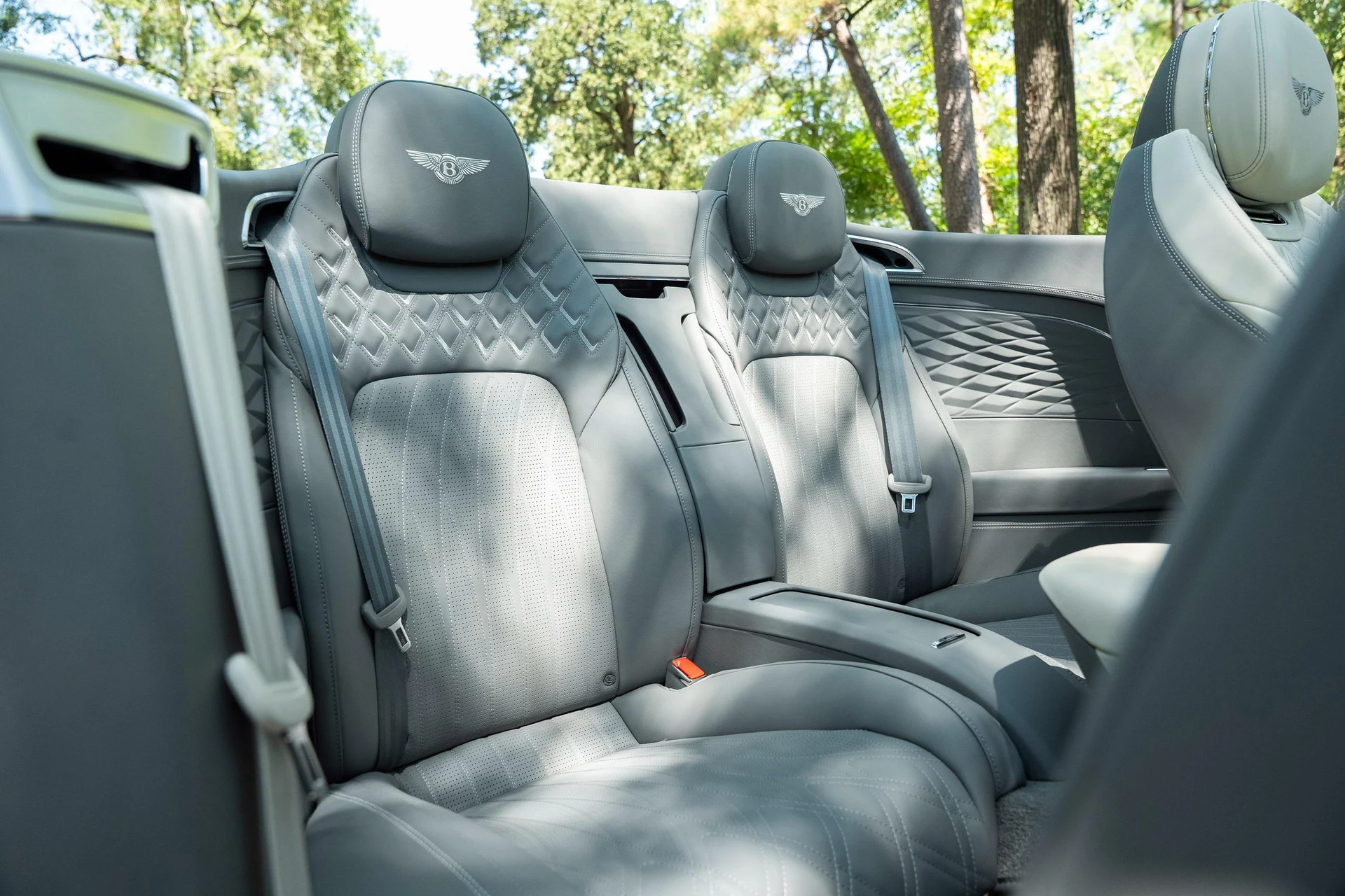 mph052_2125052607_451284868_6954bf204e73cd9f103f4e0d_914c10df7b