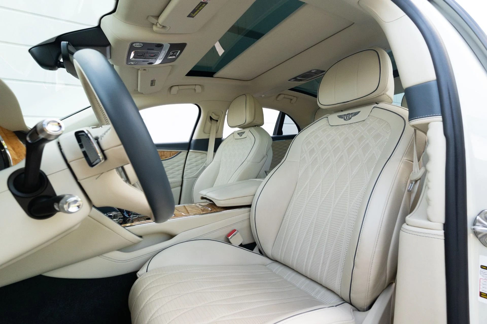 mph052_2173211549_Used_2021_Bentley_Flying_Spur_W12_1764865014_d2e69acd2a