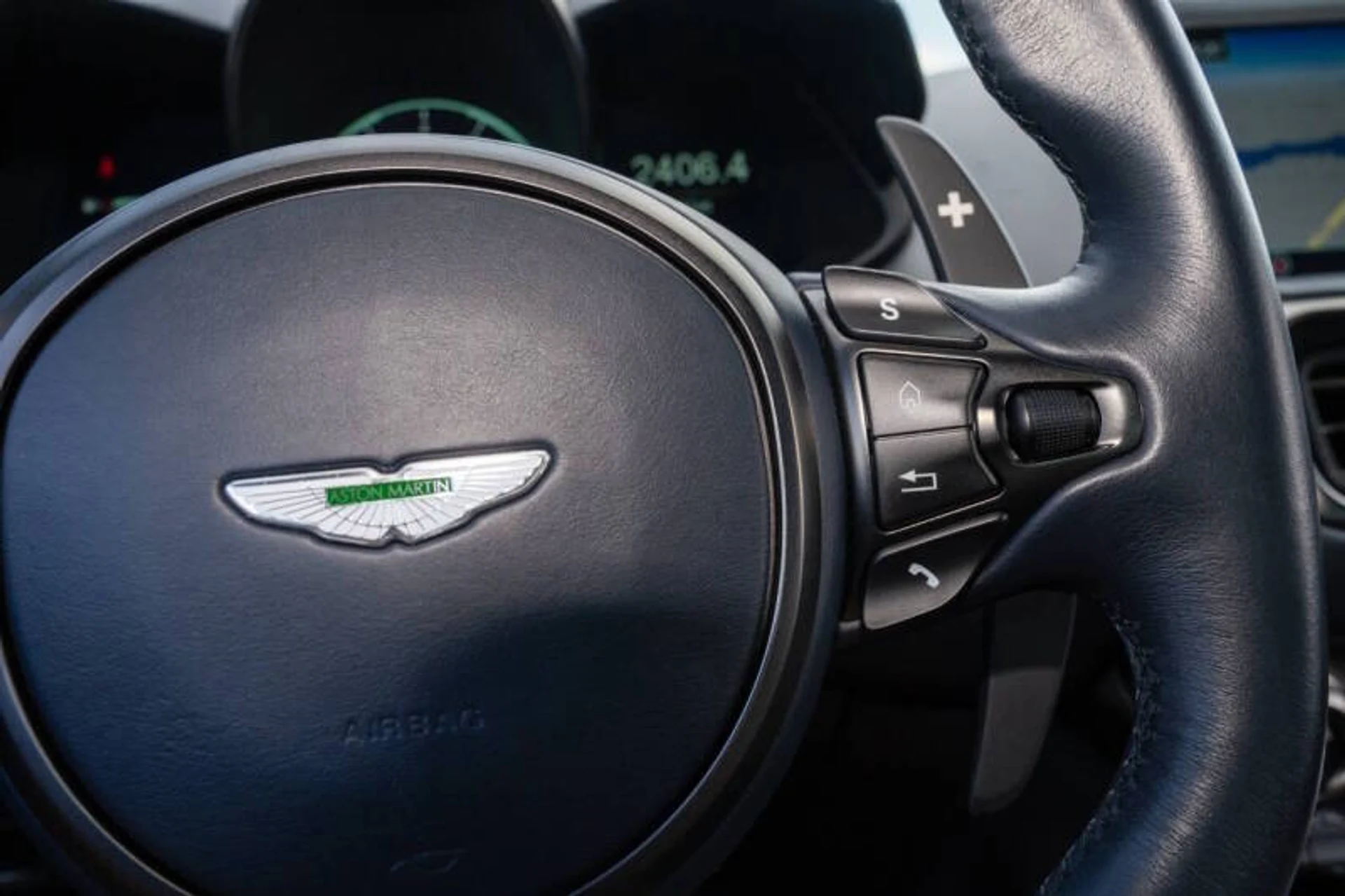 mph052_2188176716_2020_aston_martin_vantage_base_2dr_coupe_402b46a180