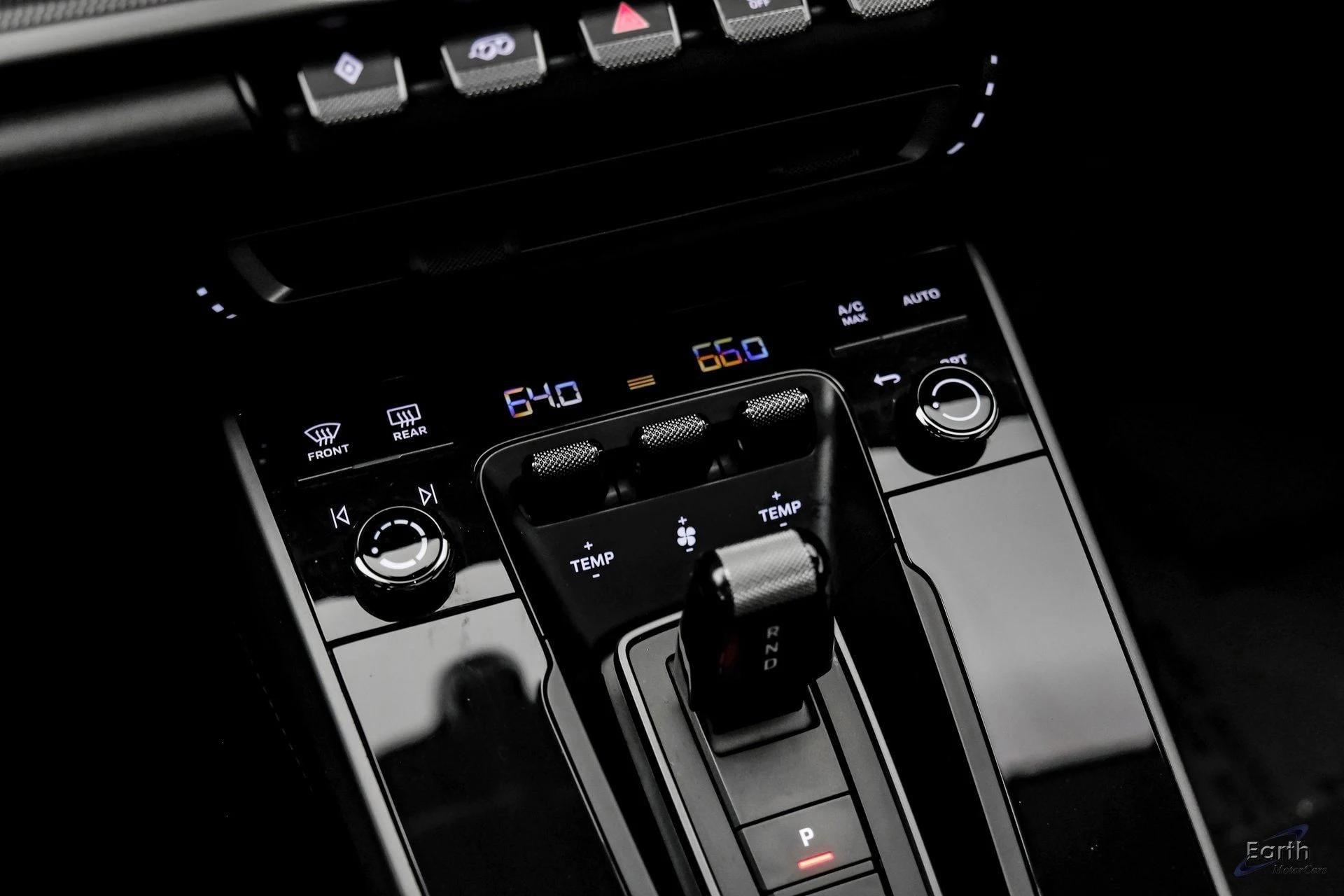 mph052_2260374433_43be653ce13f74e6c04d8e6d9e76d853x_7174e8b885