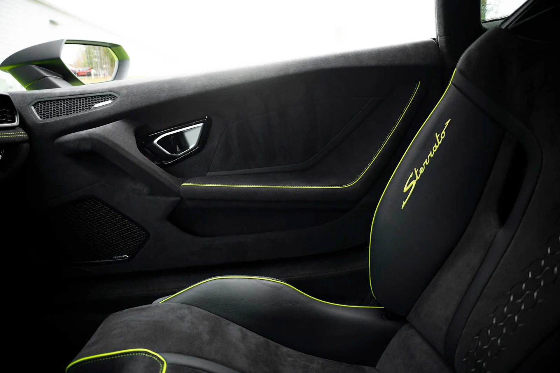 mph052_2275830998_7e83f8ce21a53568dbee1df46c78cf5ex_3257b85873