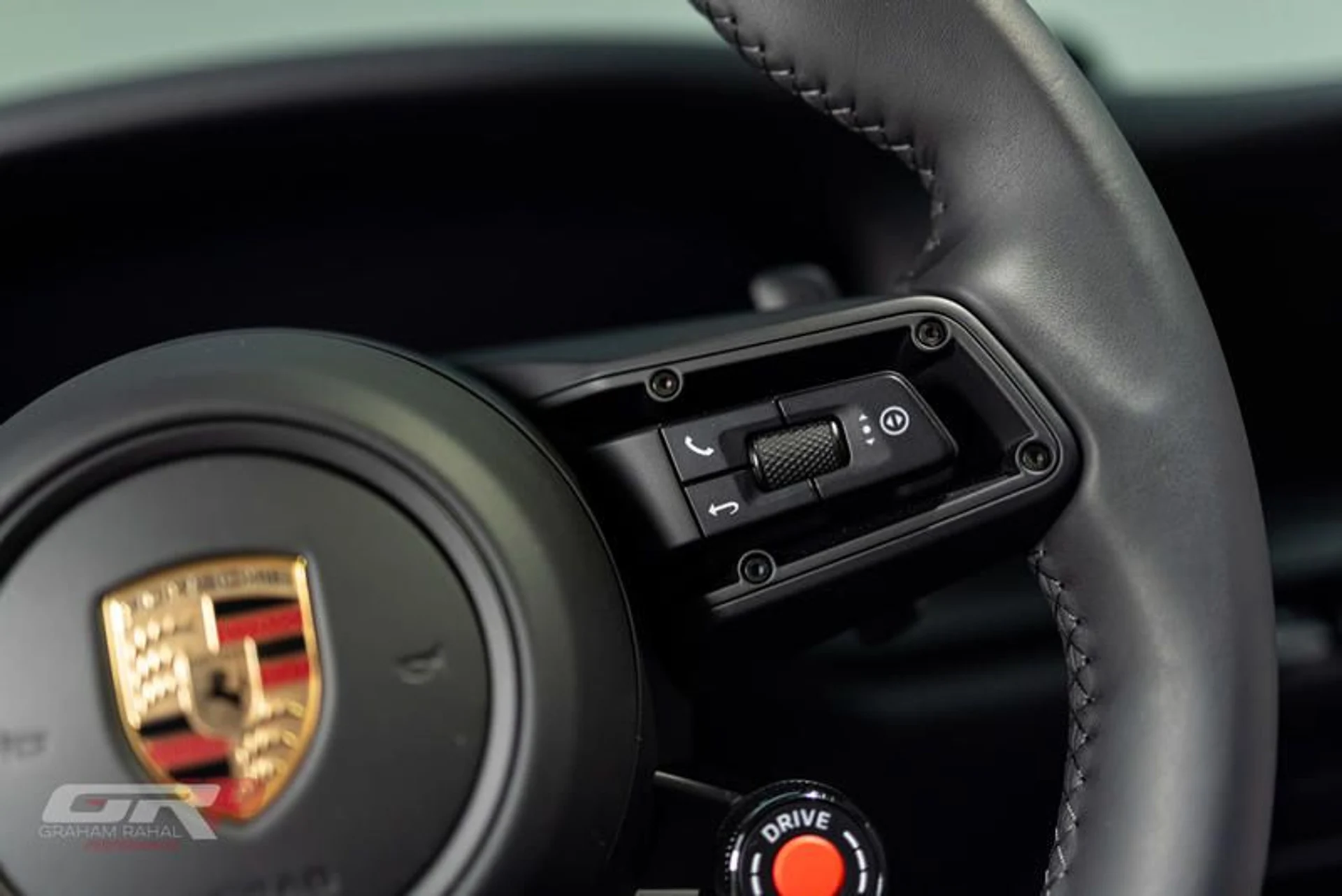 mph052_2279069728_0_EBFB_53_C_FCF_3_46_BF_A11_F_D226_F1_C63_D2_F_e1dbf98c36