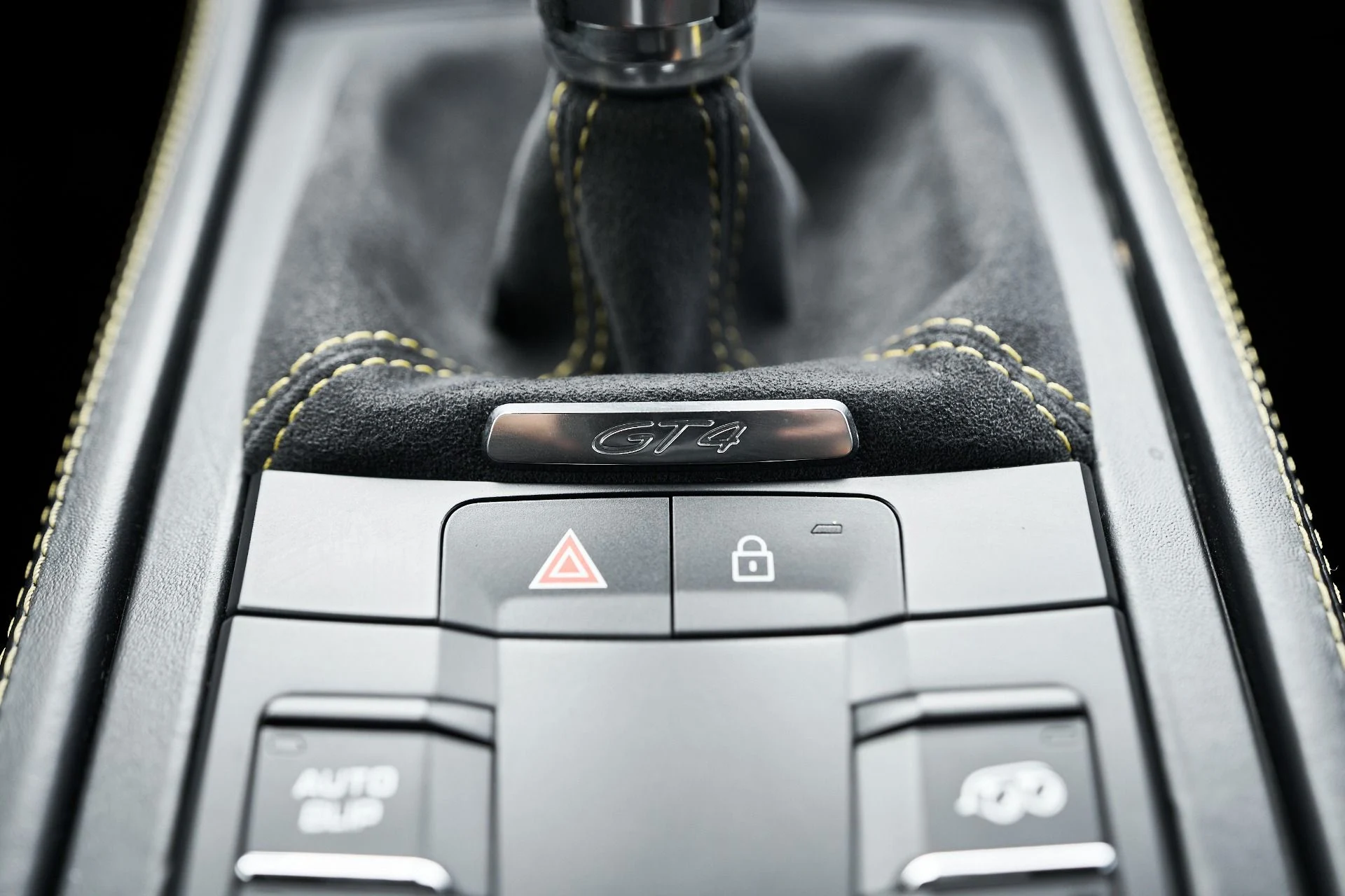 mph052_2298744504_Used_2020_Porsche_718_Cayman_GT_4_1763019547_1cde1730de