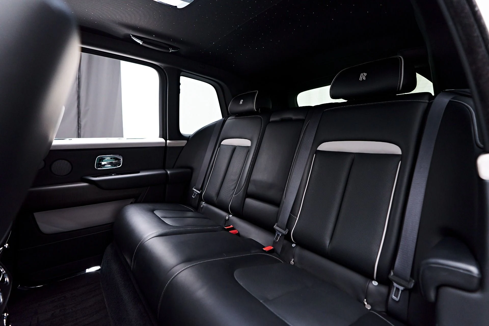 mph052_2298810192_Used_2023_Rolls_Royce_Cullinan_Base_1756252121_b6078d020e