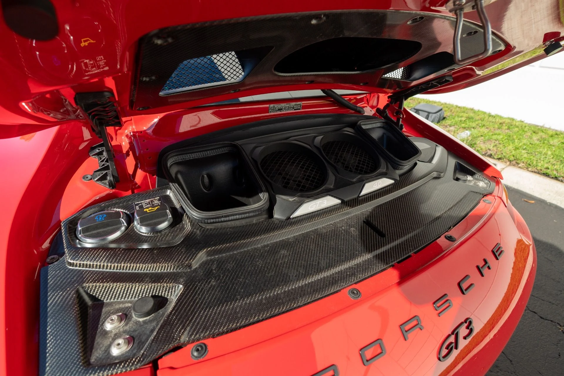 mph052_2302429282_Used_2018_Porsche_911_GT_3_1755032810_788aa0f41f