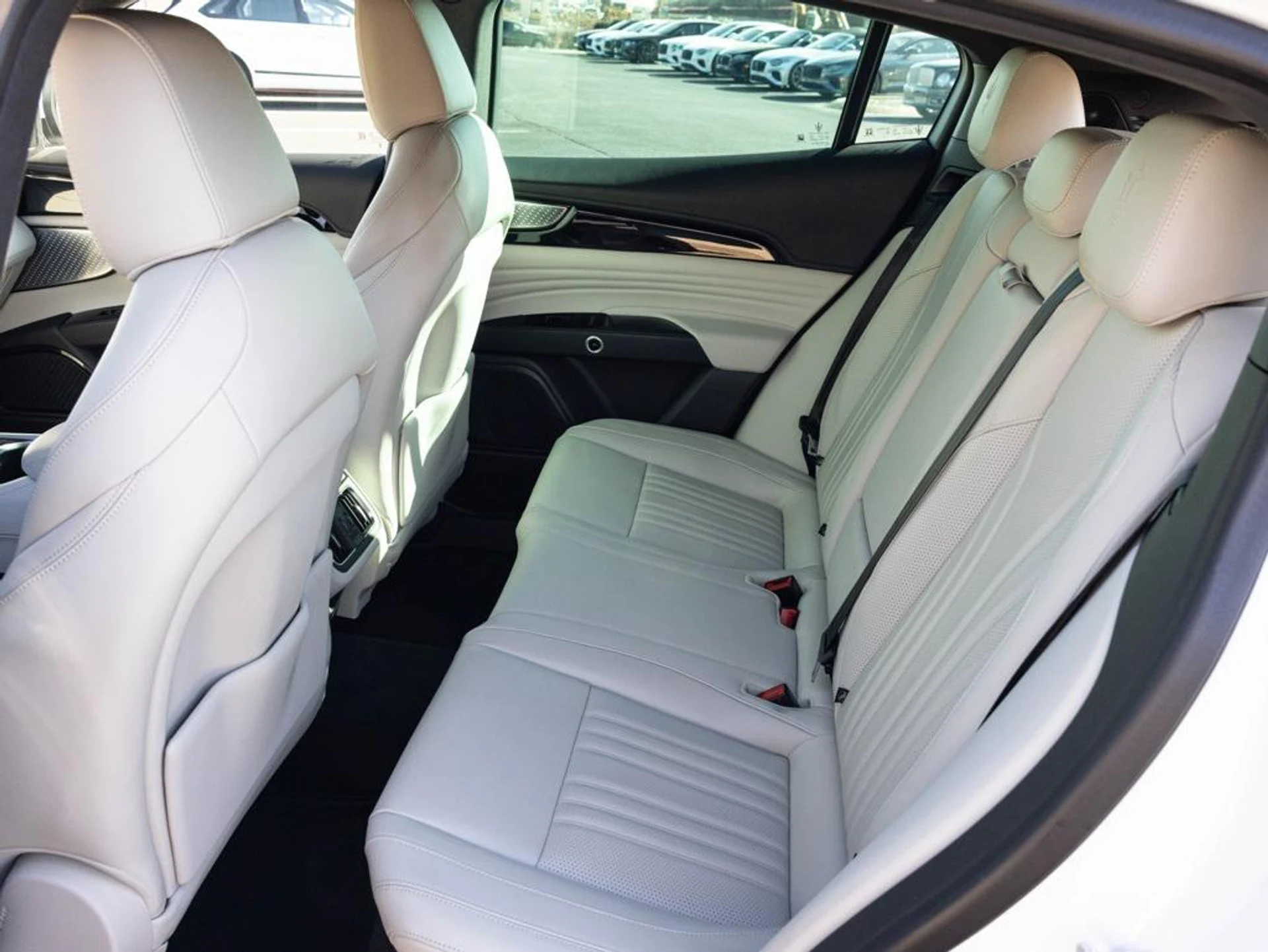 mph052_2303407807_480723428_694422fe4f23a11bfcaf5407_81e751d413