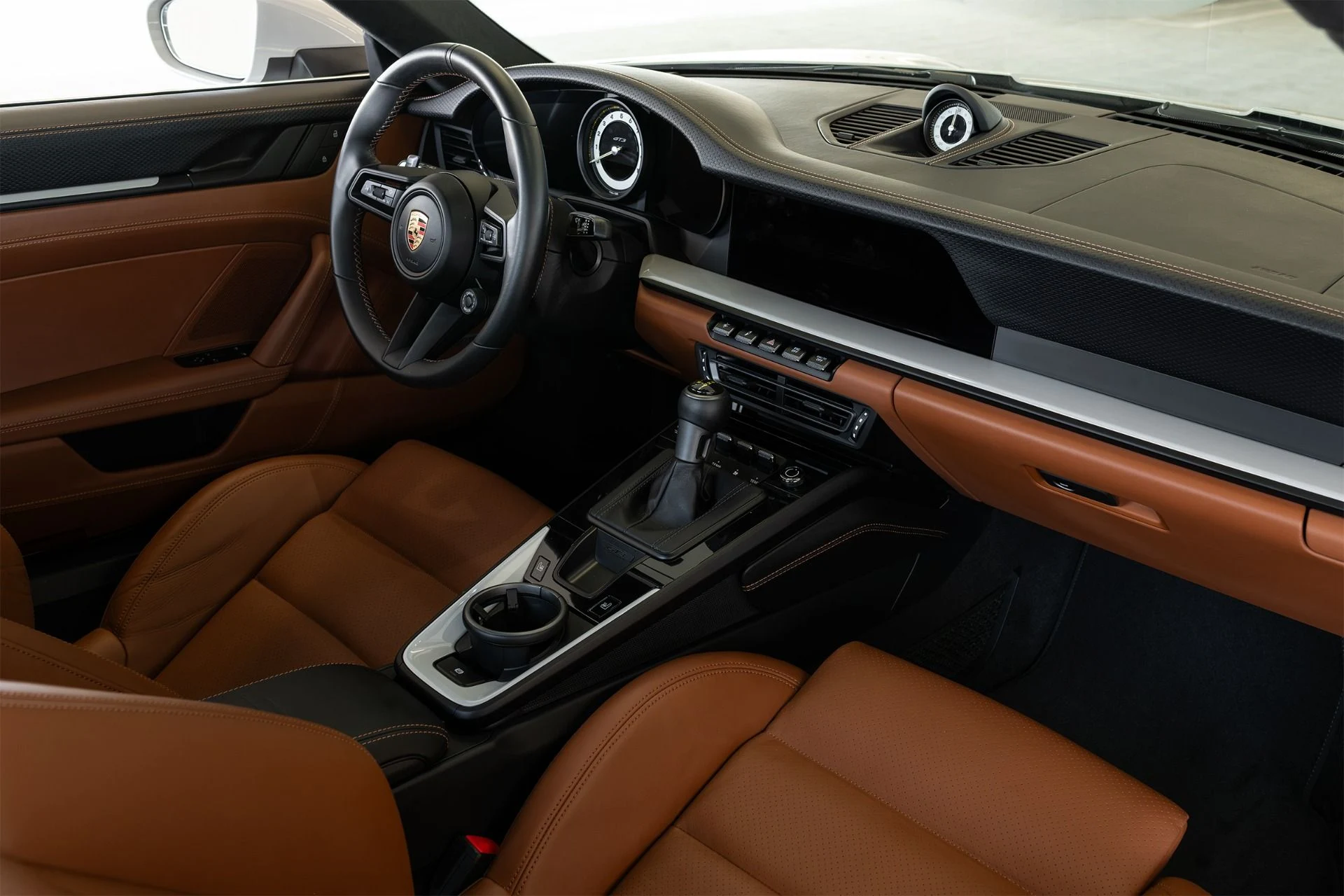 mph052_2330632581_Used_2022_Porsche_911_GT_3_Touring_1788909258_34f8c37860