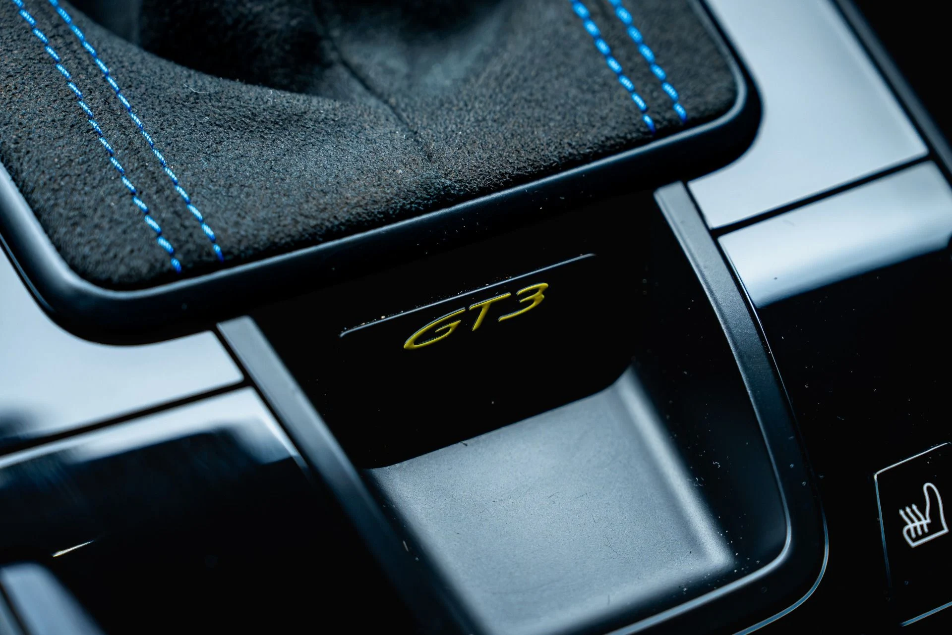 mph052_2353258409_Used_2022_Porsche_911_GT_3_1783987702_e4c1ca7b4f