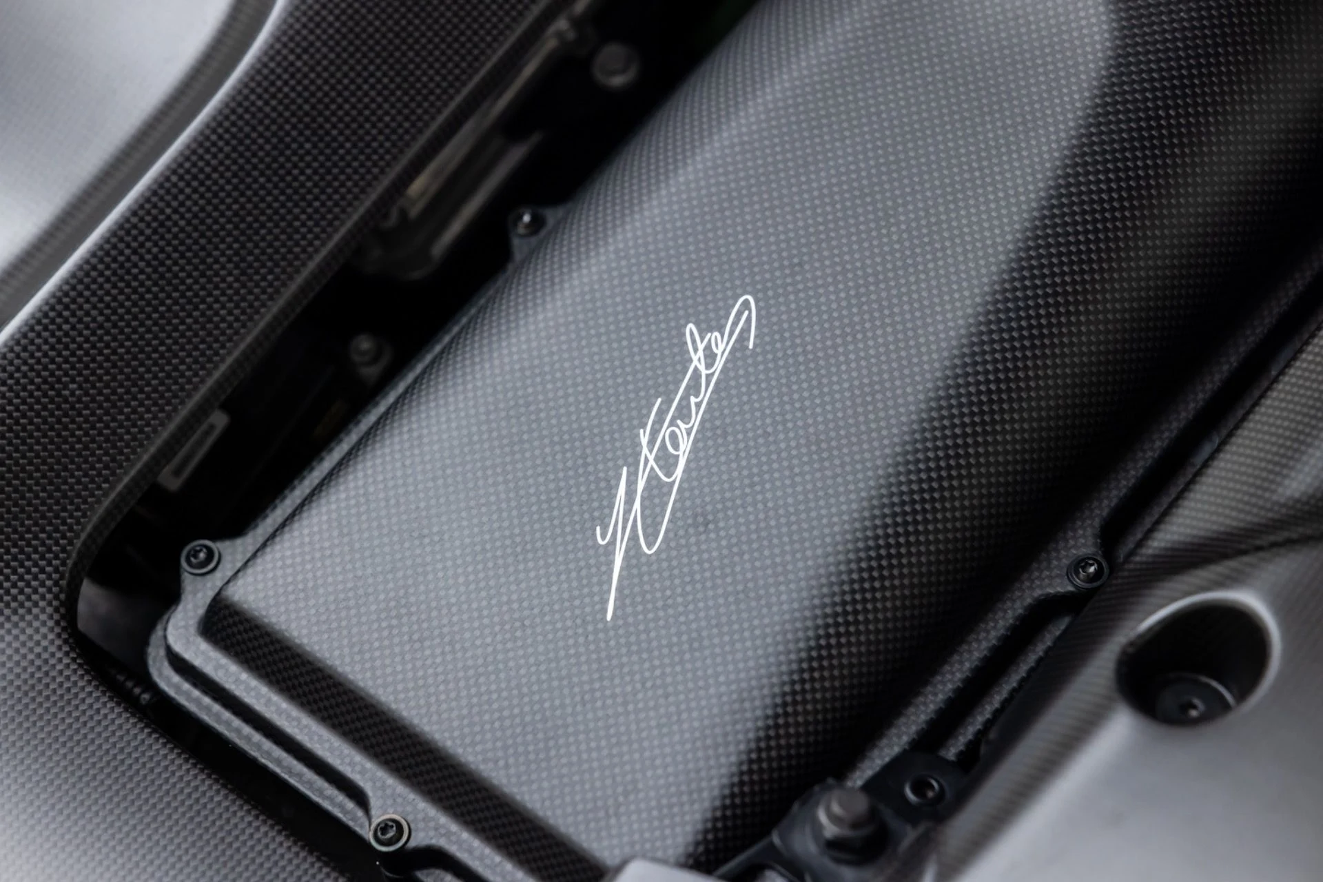 mph052_2359122712_13437_p53_l_8100d4cd4e