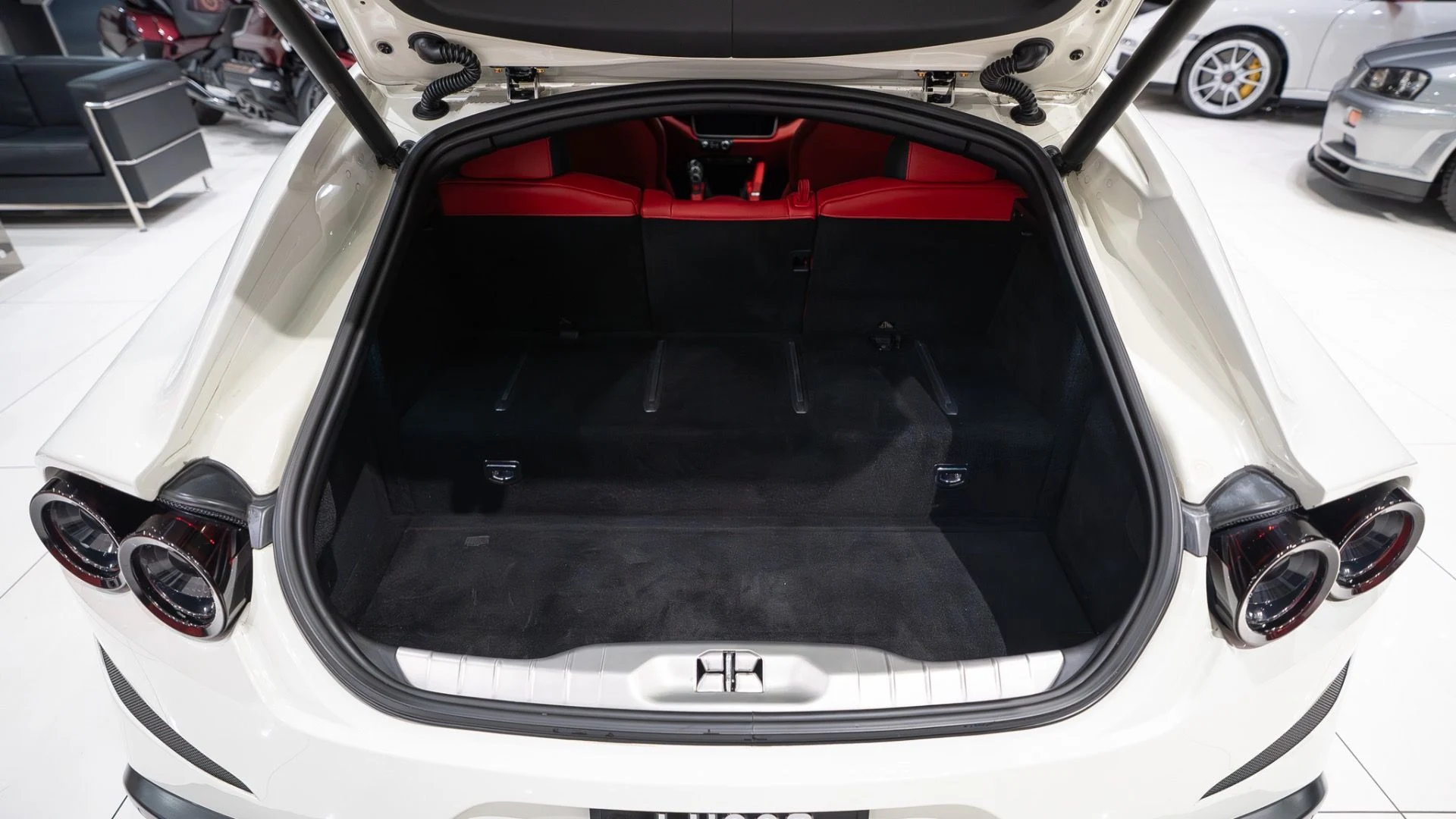 mph052_2359216645_13267_p53_l_c8f827dd49