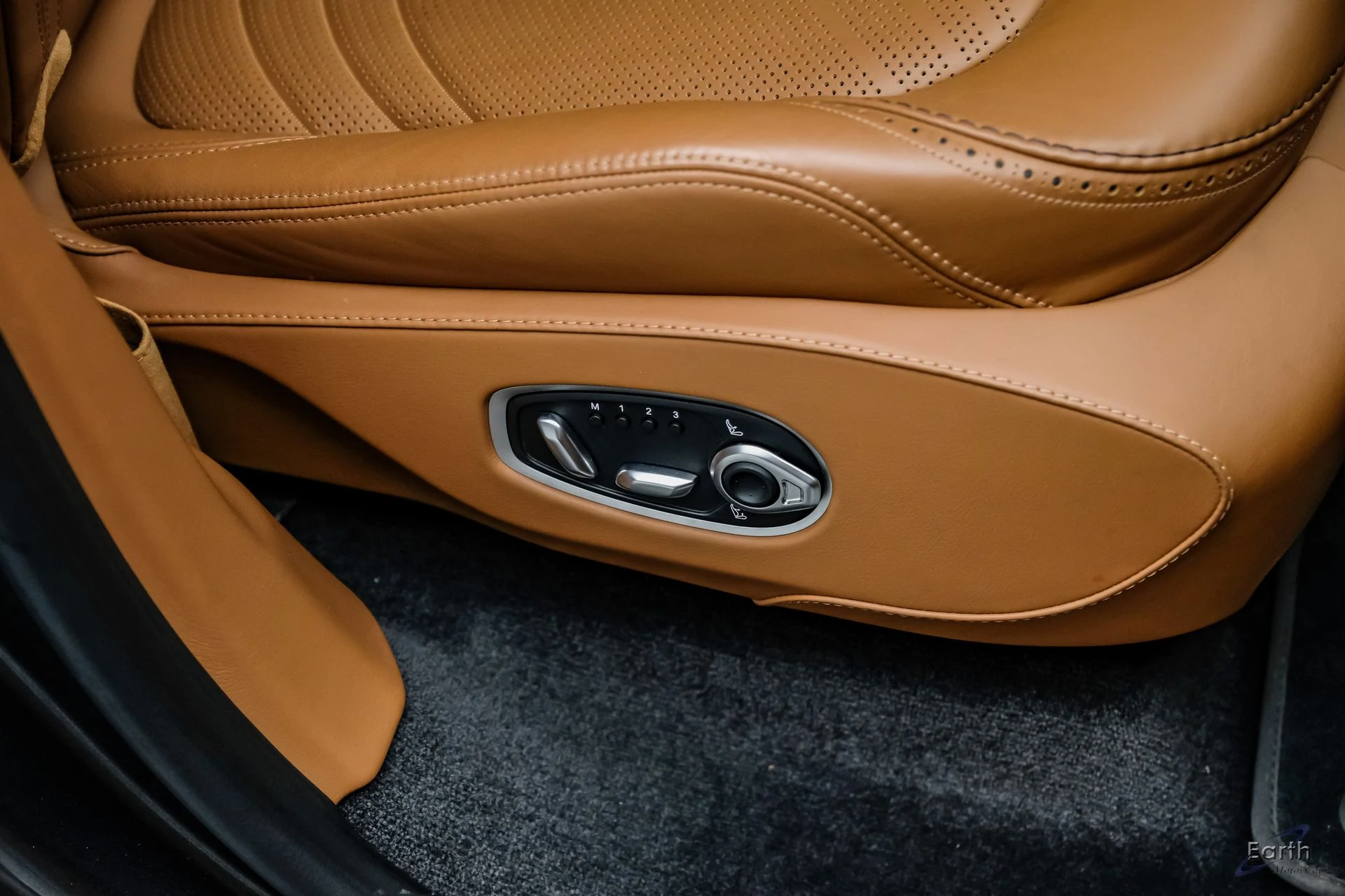 mph052_2361274138_352281e9654114cbb3c7cff6061f155ax_e256c22bca