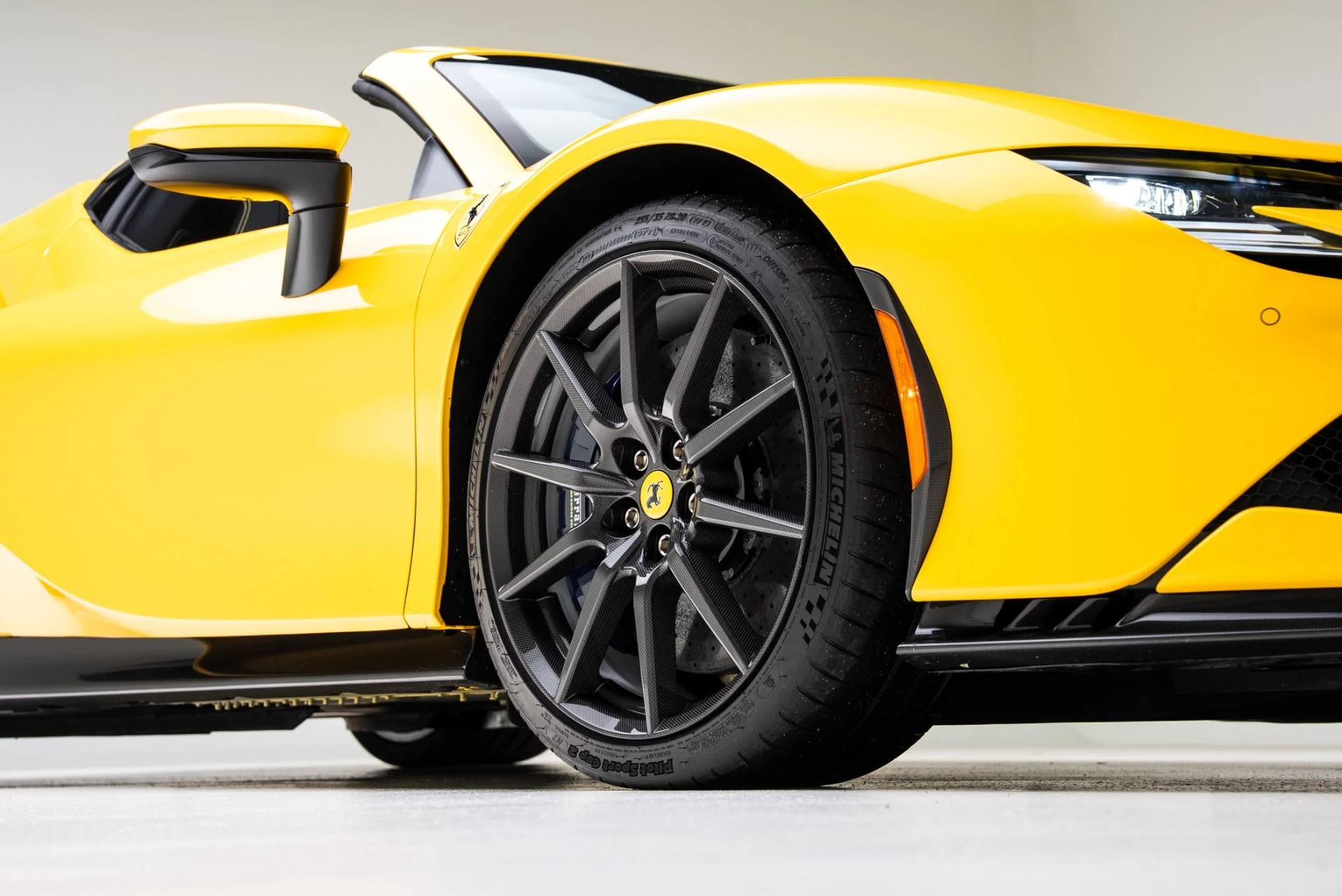 mph052_2362540407_Used_2024_Ferrari_SF_90_Spider_1770854294_f9ae3754ac