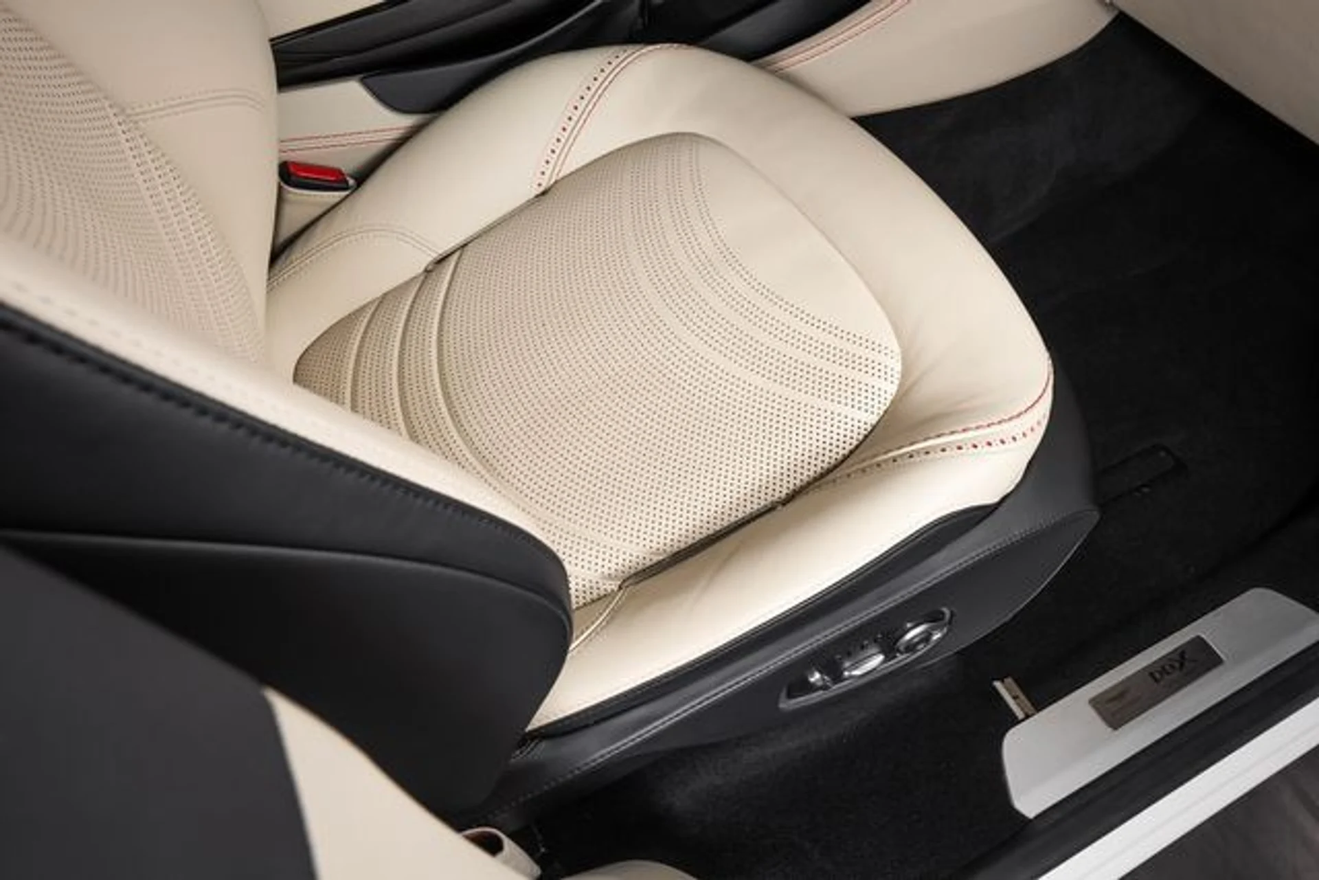 mph052_2376490285_32734c89d8fe71d697b2afae70808590x_d3c082e0b8