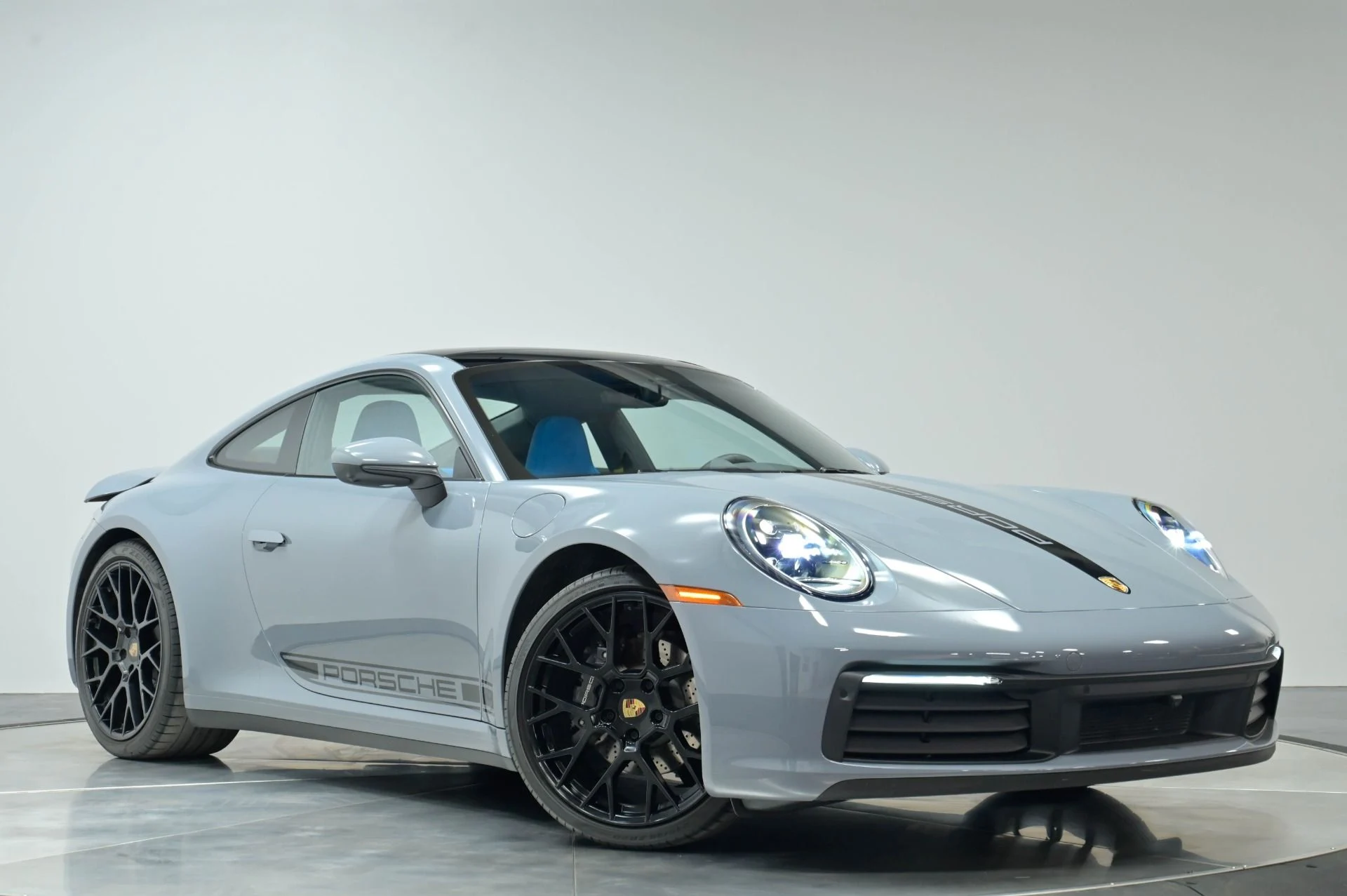 mph052_2381969712_Used_2024_Porsche_911_1782576745_4f94f0dc2d