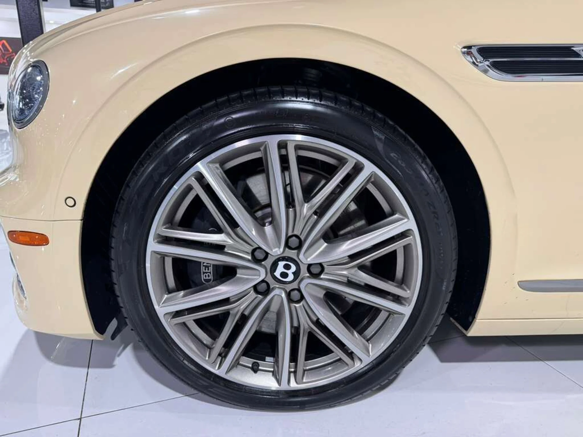 mph052_2385630750_19bad57bf1efd4e96c16efdf4784969e_4dba234e21