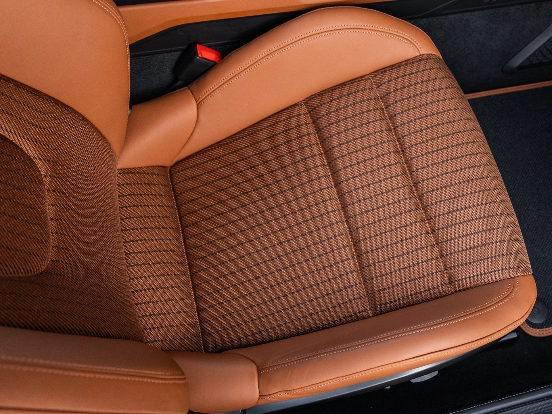 mph052_243920309_53_59128a3620