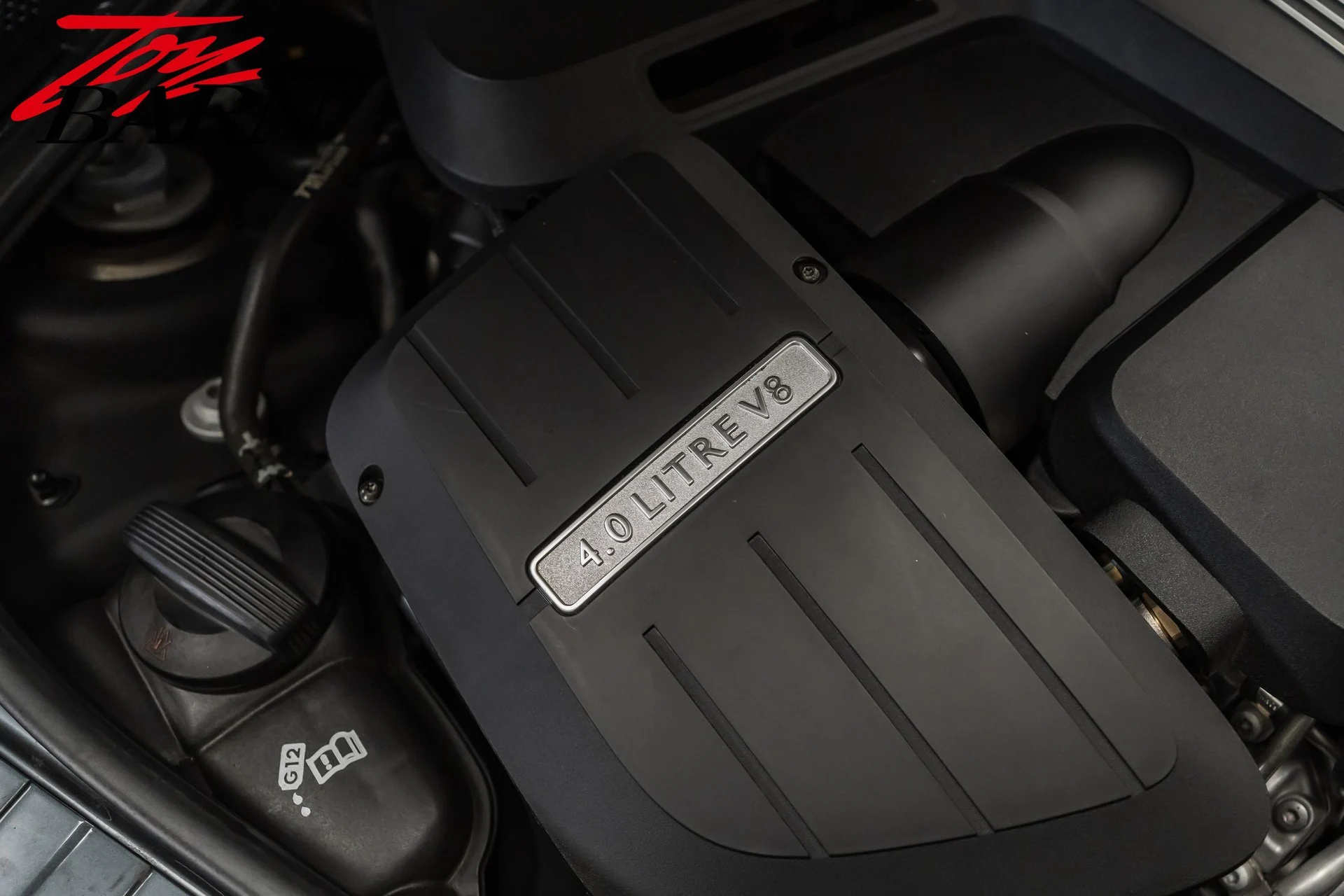 mph052_2489124712_0f94a3e5b4309000bf0e935d27a94f93x_caf9175707