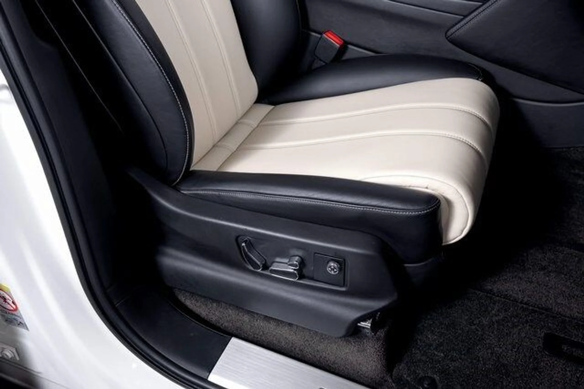 mph052_2491774300_3d77d38e07bcc40145d00fa6ca68c383x_94ccffda77