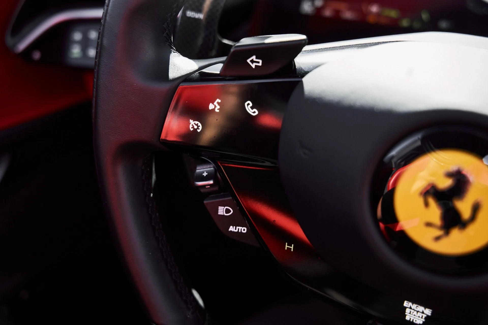 mph052_250220675_Used_2024_Ferrari_SF_90_Spider_Base_1776734381_82e5b4b6e0