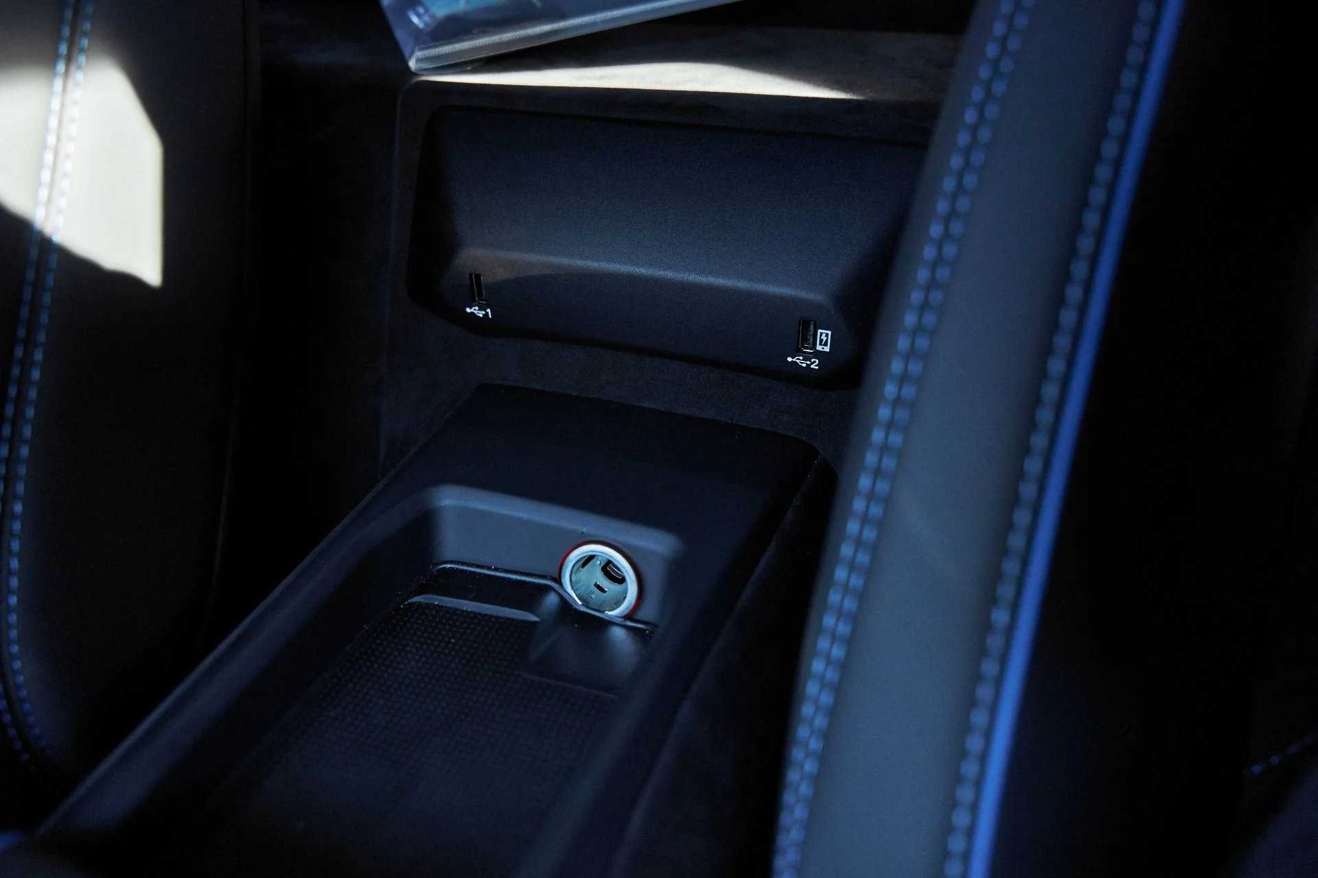 mph052_2511501434_Used_2023_Lamborghini_Huracan_Tecnica_Base_1766024656_698dd338d1