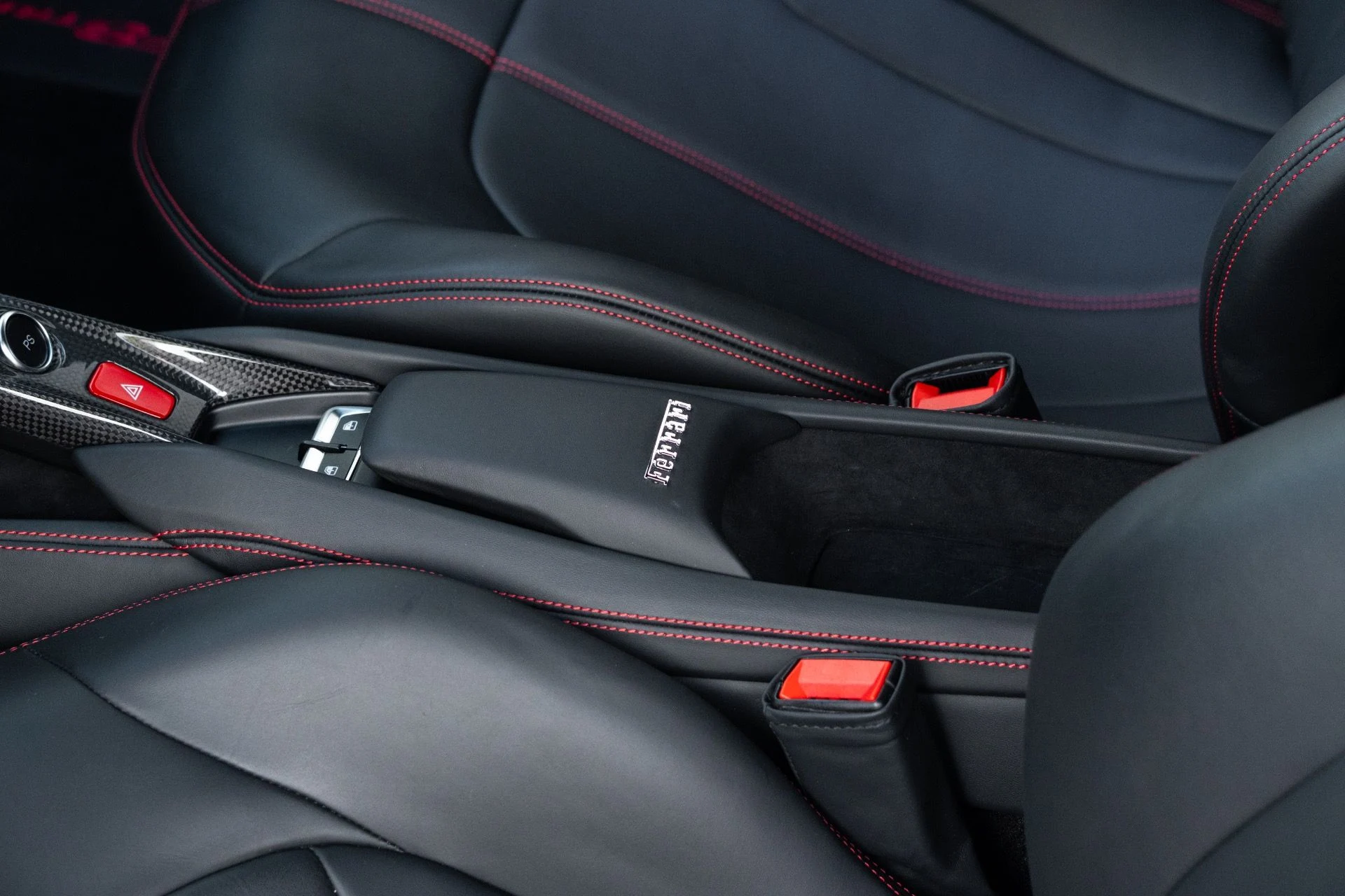 mph052_2521644373_Used_2022_Ferrari_F8_Tributo_1774670303_f8eaaaa34a