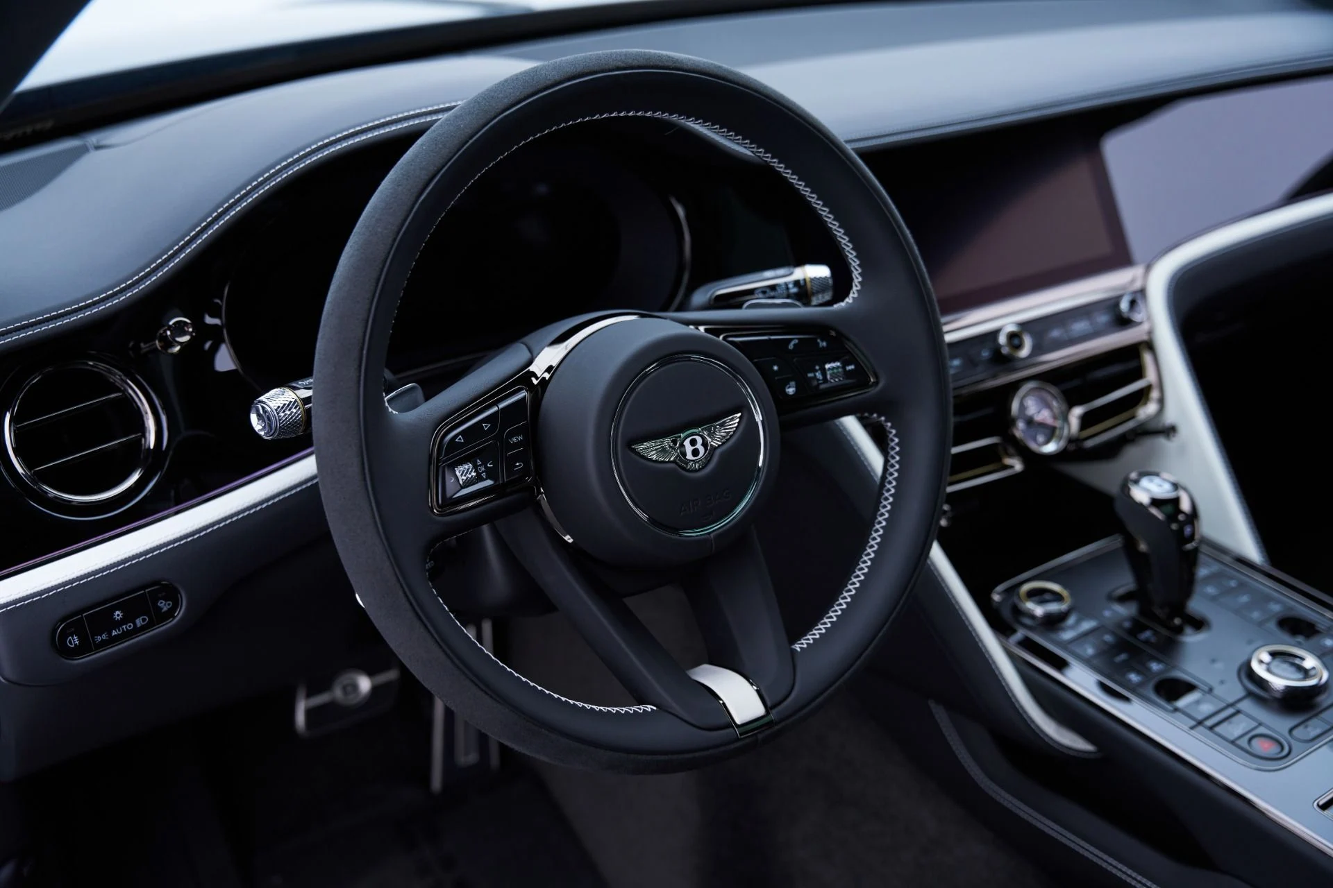 mph052_2529875234_Used_2025_Bentley_Flying_Spur_Speed_1793037867_38c94803bd