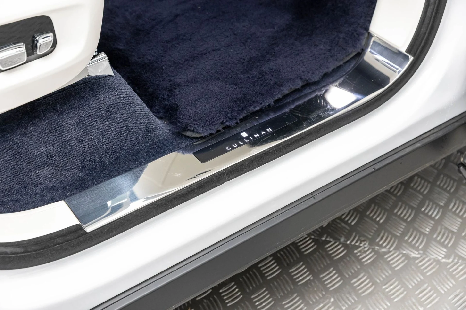 mph052_2544343445_53_da27947c78