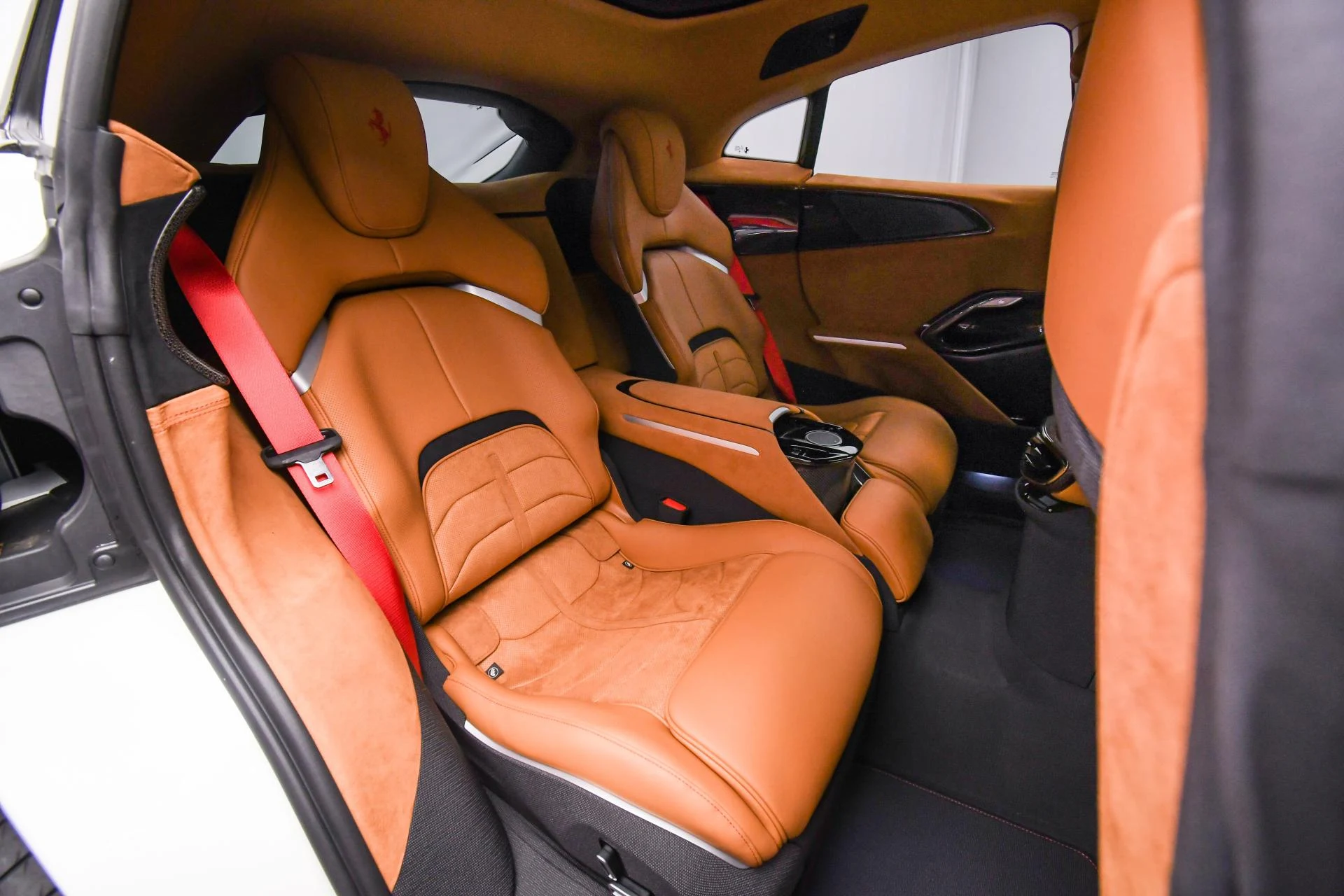 mph052_2571201268_Used_2024_Ferrari_Purosangue_Purosangue_1748680612_75c716d054