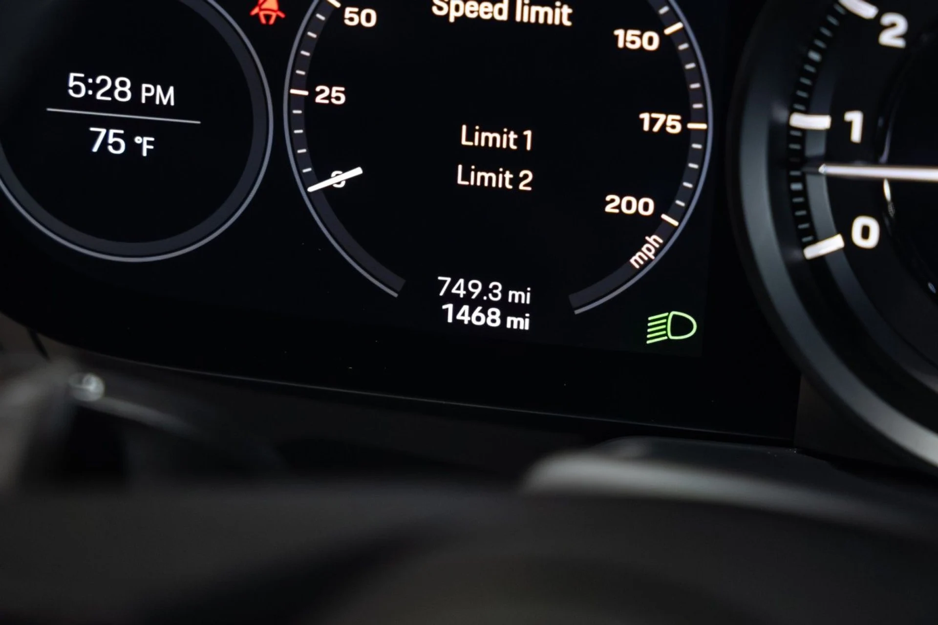 mph052_2602663838_FQ_d8b735dafd