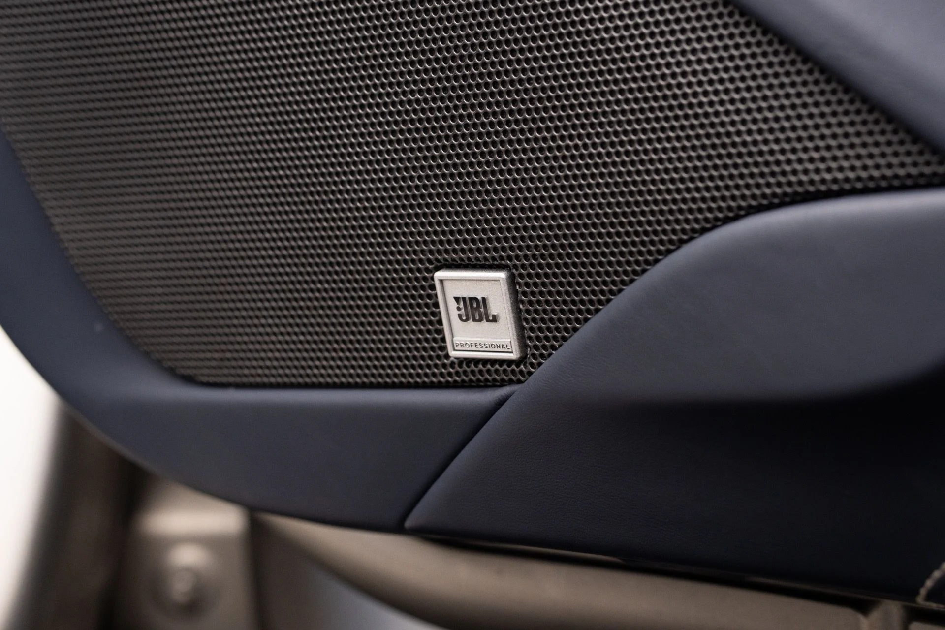 mph052_2615538164_Used_2016_Ferrari_488_GTB_1772567707_8f7472e965