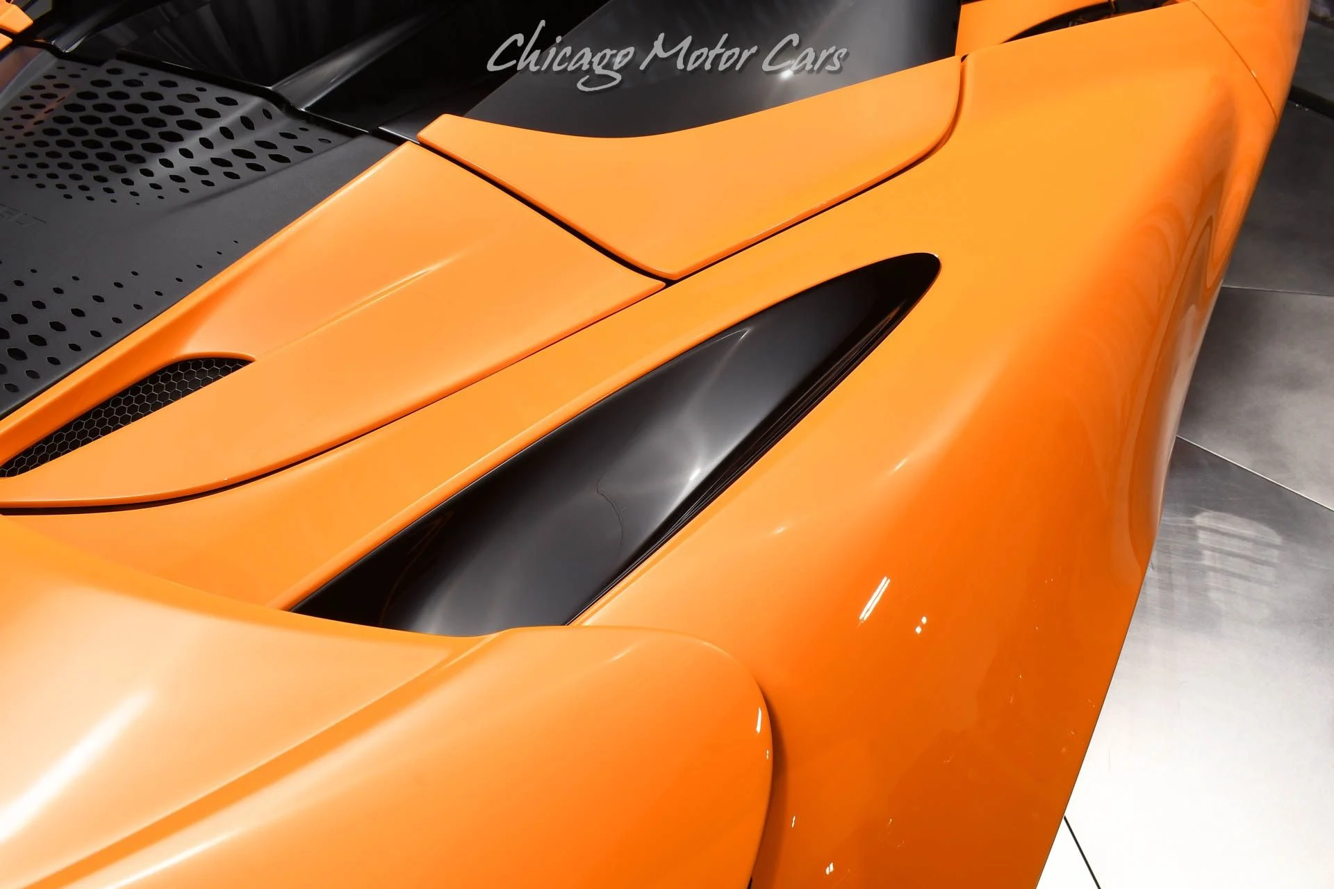 mph052_261792867_9361_p53_l_ea857a050a