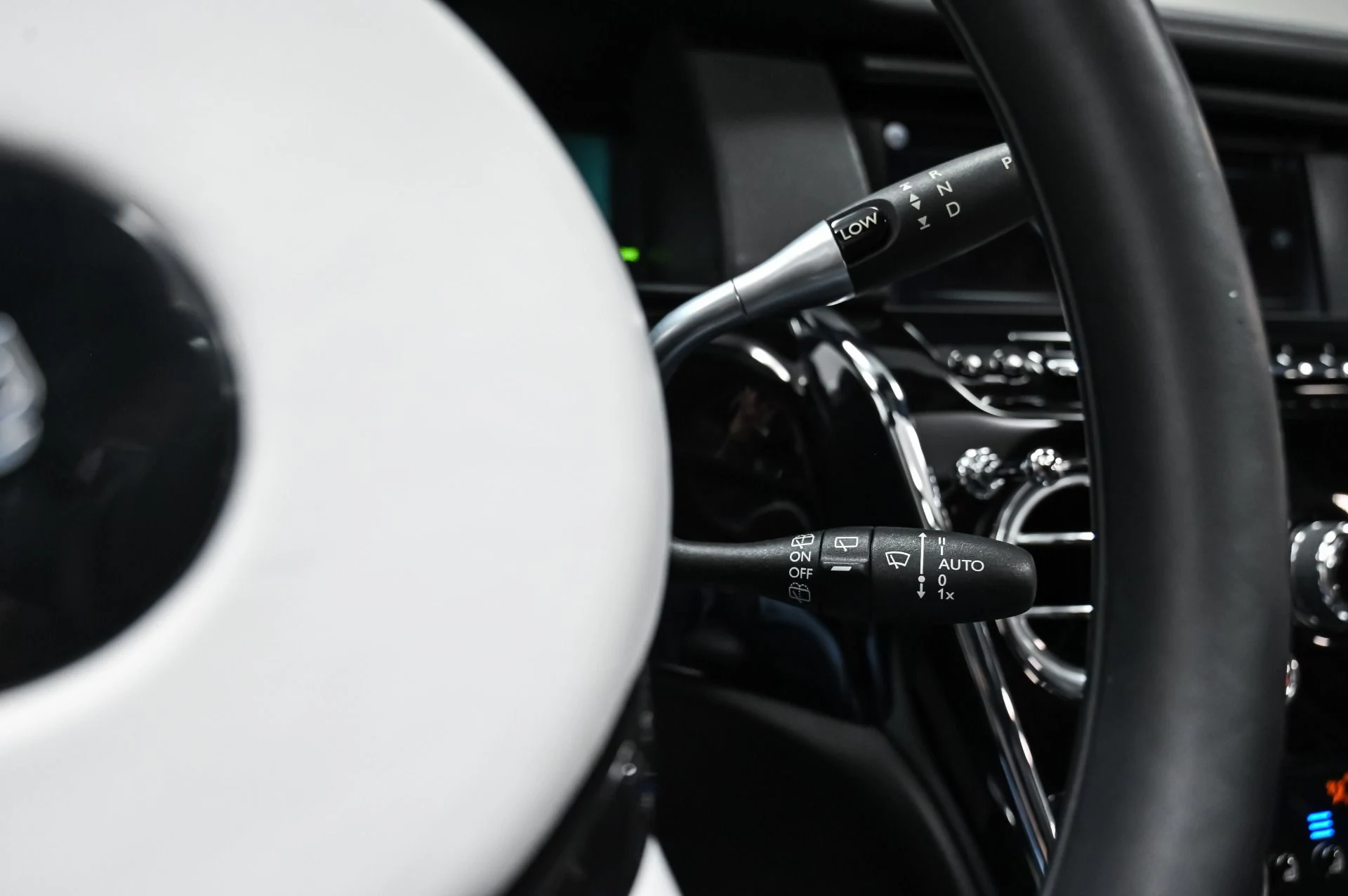 mph052_2627965513_Used_2019_Rolls_Royce_Cullinan_1761408905_5aa9857c4d